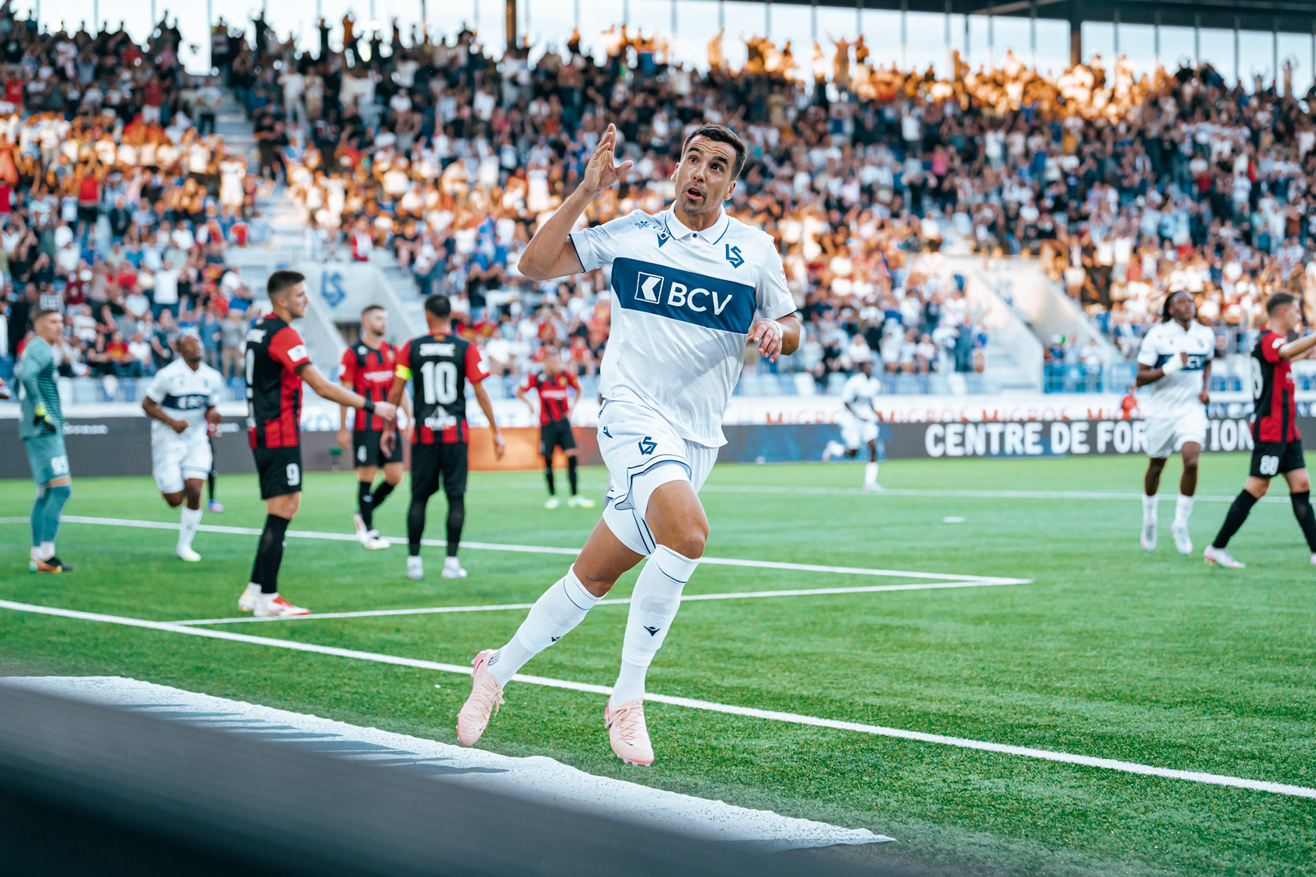 Lausanne-Sport - Vardar Skopje au Stade de la Tuilière. (Christian António/LibsVisuals.com)