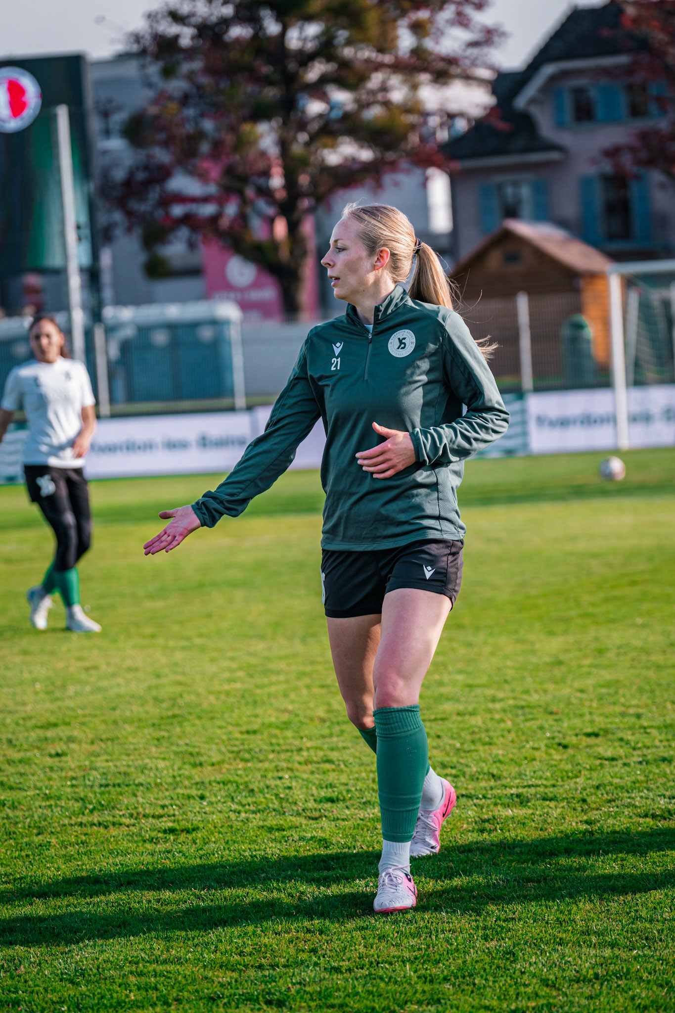 Yverdon Sport FC et Frauenteam Thun Berner-Oberland au Stade Municipal. (Christian António/LibsVisuals.com)