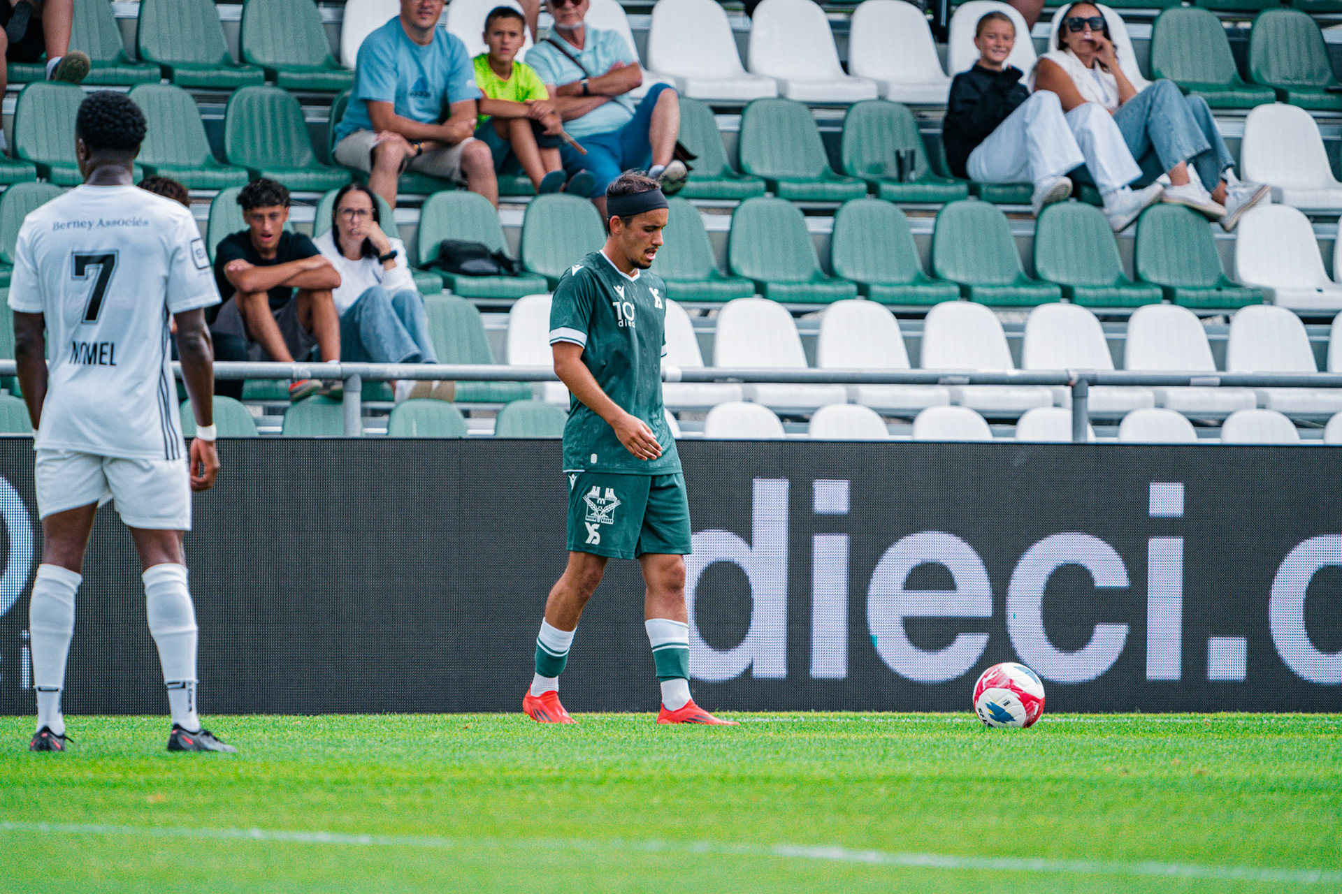 Match opposant Yverdon Sport FC face au Stade Lausanne Ouchy au Stade Municipal. (Christian António/LibsVisuals.com)