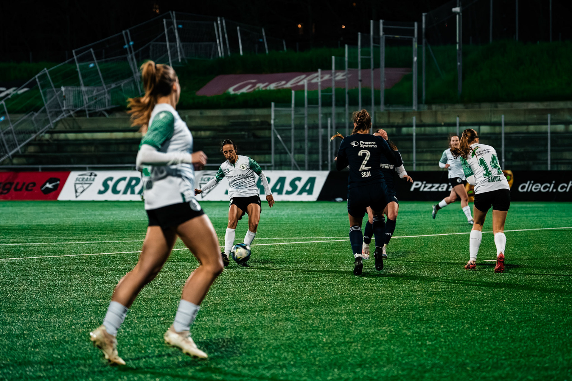 Etoile Carouge FC et Yverdon Sport FC au  Stade de la Fontenette (Christian António/LibsVisuals.com)