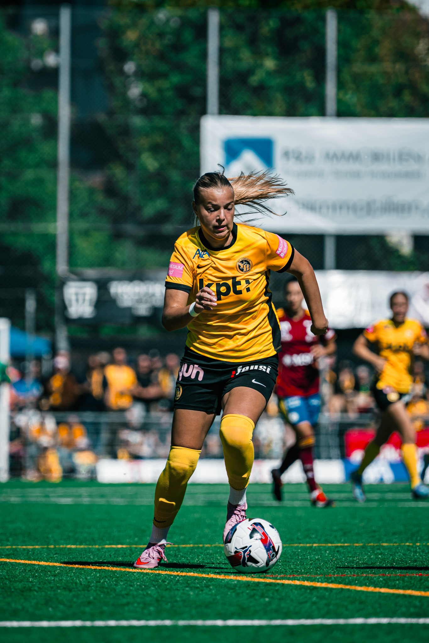 Match de l’AXA Women’s Super League opposant BSC YB Frauen et Servette FC Chênois Féminin au Spitalacker (Kunstrasenfeld), Bern. (Christian António/LibsVisuals.com)