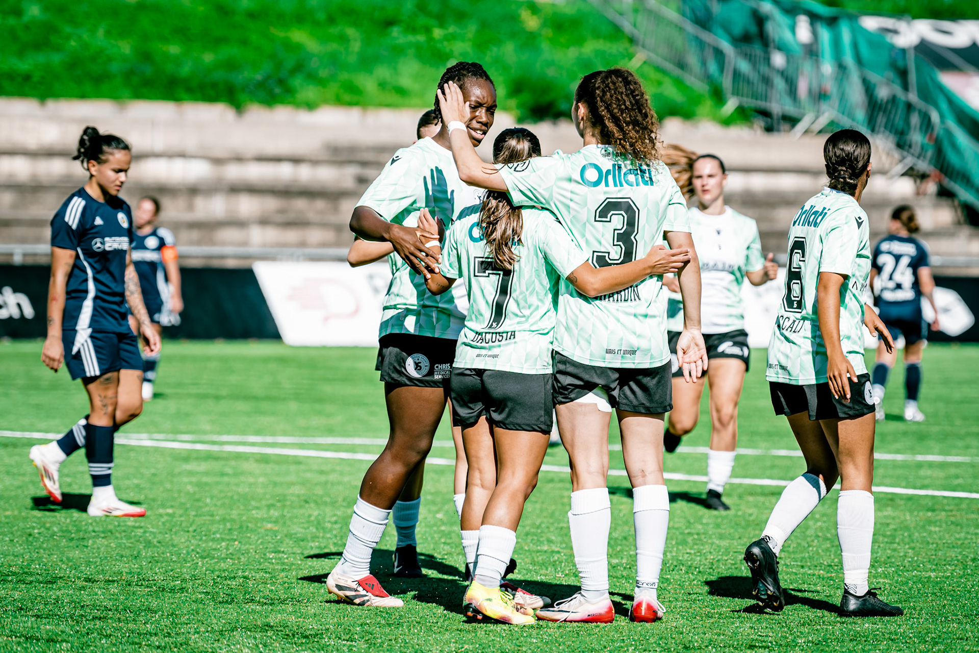 Match de championnat LNB (féminine) opposant l’Etoile Carouge FC à Yverdon Sport FC au Stade de la Fontenette à Carouge. (Christian António/LibsVisuals.com)