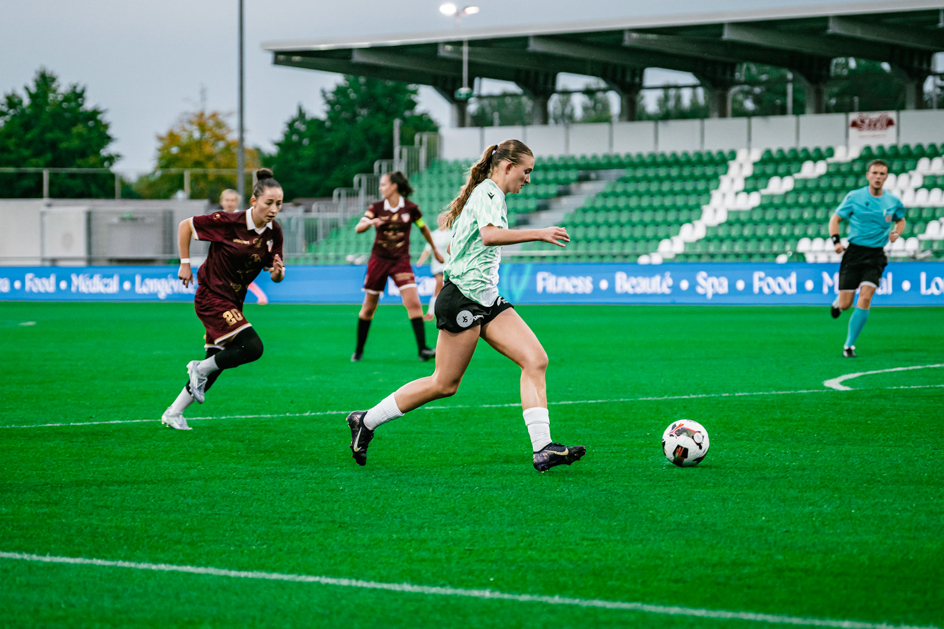 Match championnat LNB féminine opposant Yverdon Sport FC et FC Solothurn Frauen au Stade Municipal. (Christian António/LibsVisuals.com)