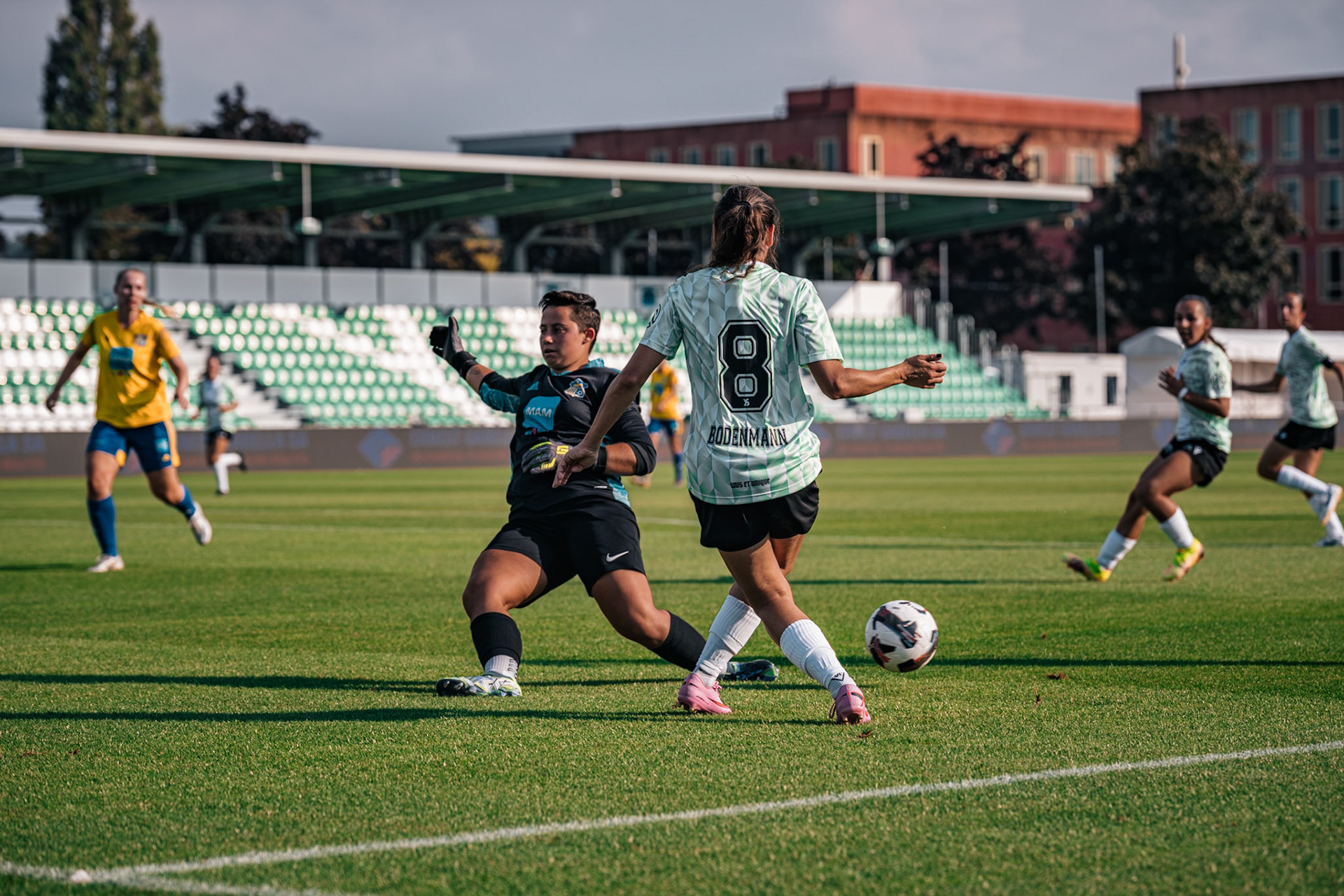 Match championnat opposant Yverdon Sport – FC Wädenswil au Stade Municipal. (Christian António/LibsVisuals.com)
