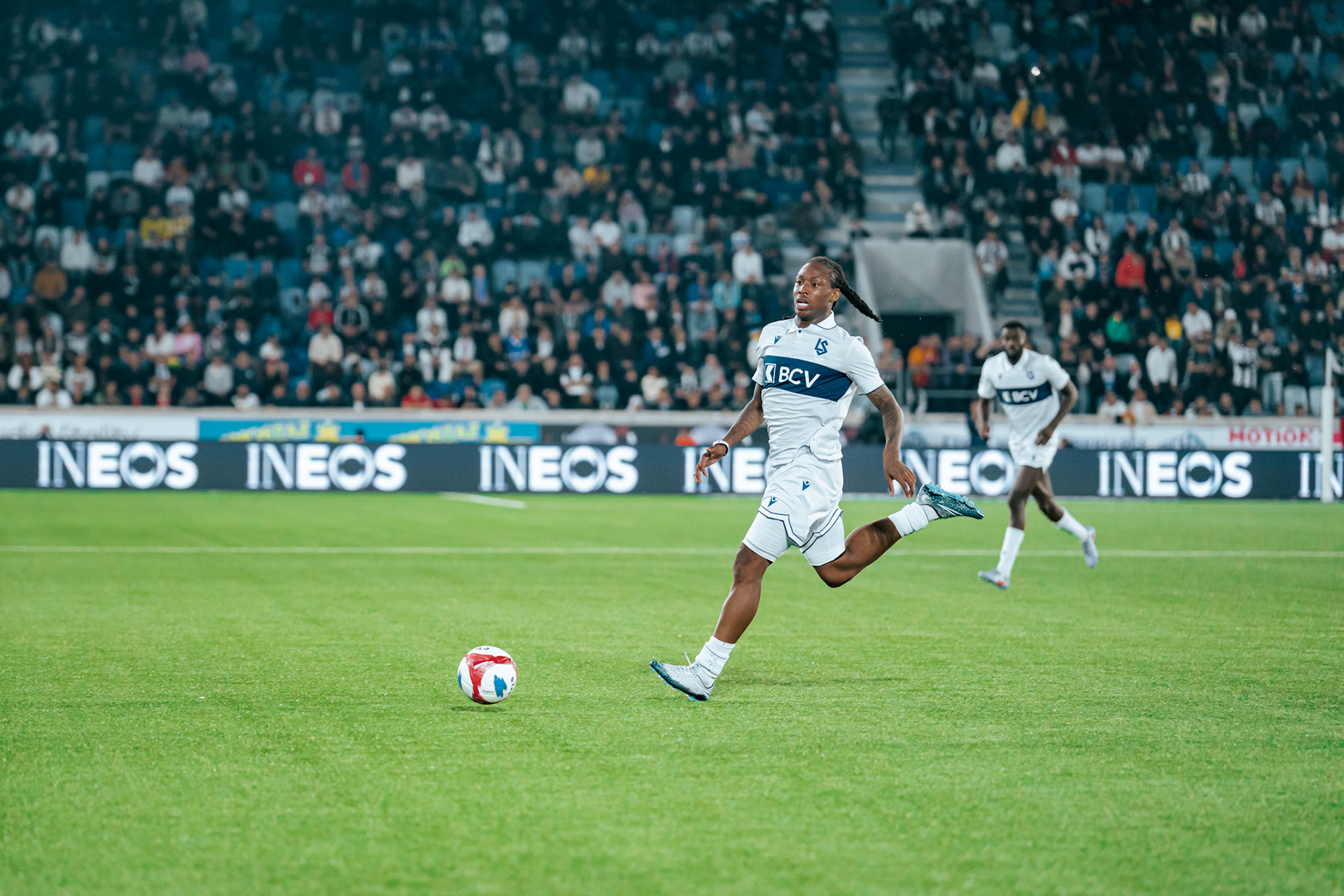 Match aller du tour de barrage de l’UEFA Europa Conference League 2025/26 opposant Lausanne-Sport et le Beşiktaş JK au Stade de la Tuilière. (Christian António/LibsVisuals.com)