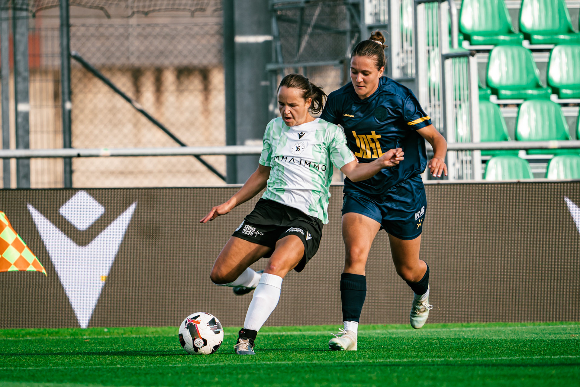 Match championnat LNB féminine opposant Yverdon Sport FC et FC Schlieren au Stade Municipal. (Christian António/LibsVisuals.com)