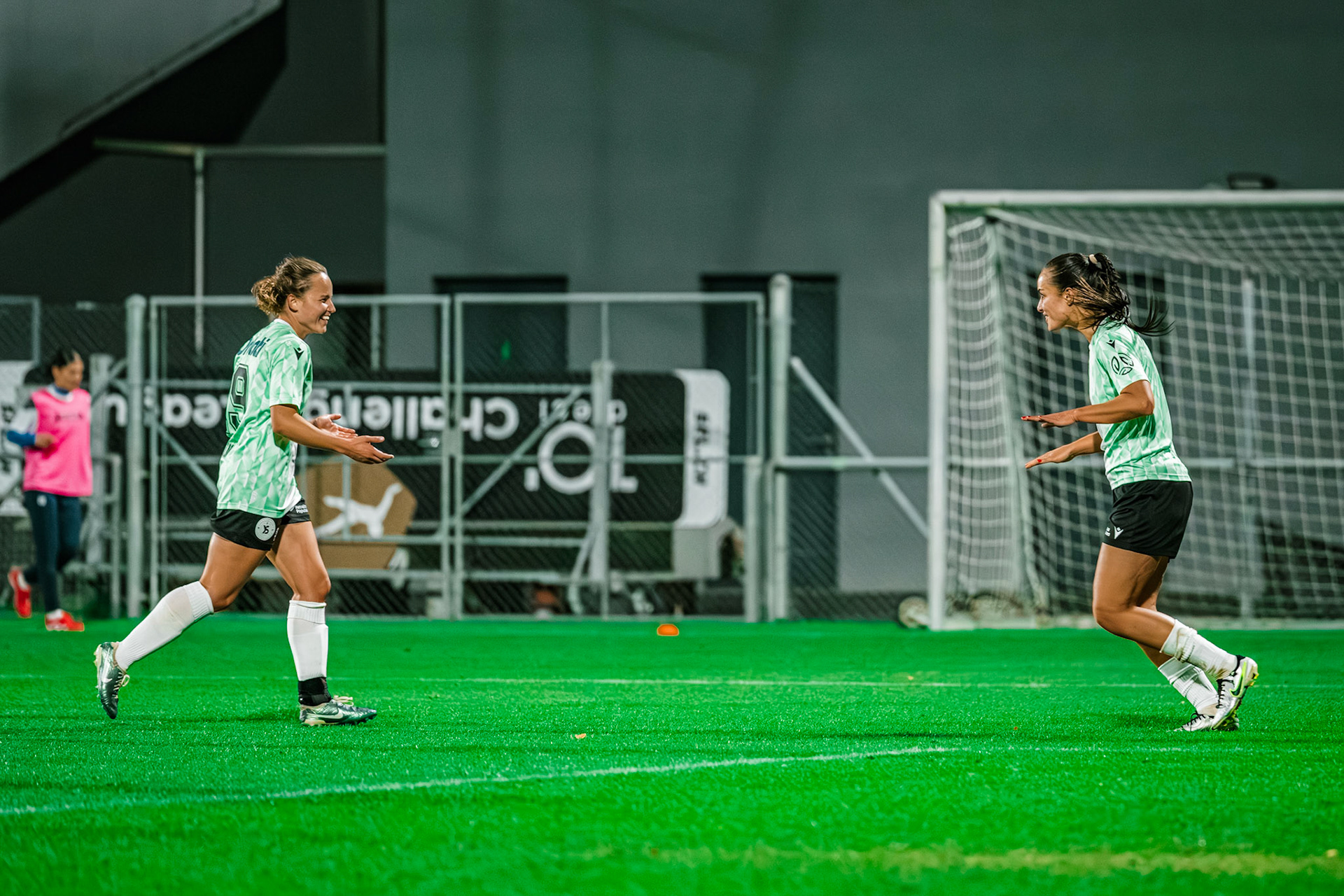 Match championnat LNB féminine opposant Yverdon Sport FC et FC Oerlikon/Polizei ZH 1 au Stade Municipal. (Christian António/LibsVisuals.com)