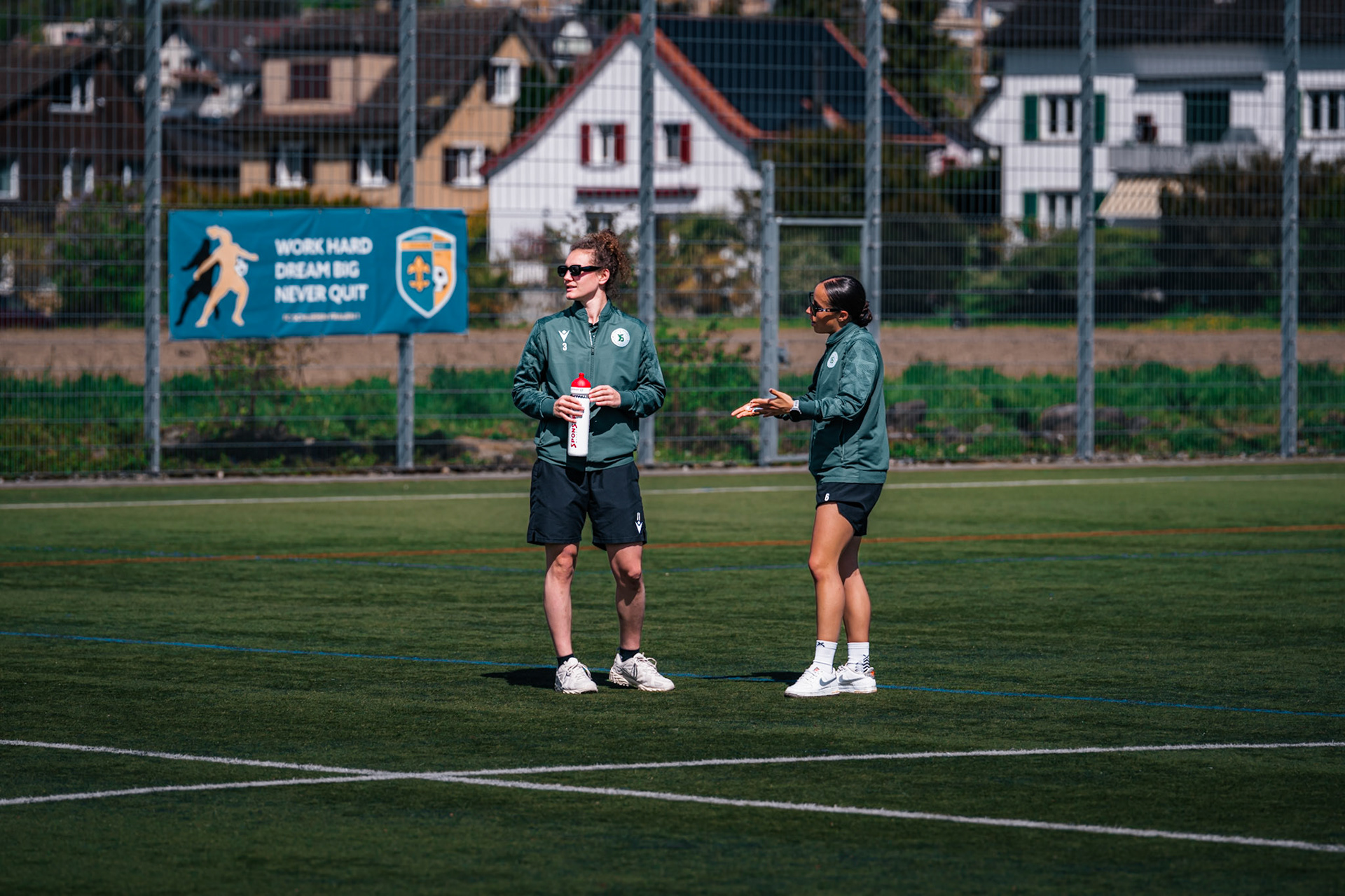 FC Schlieren et Yverdon Sport FC au Zelgli. (Christian António/LibsVisuals.com)