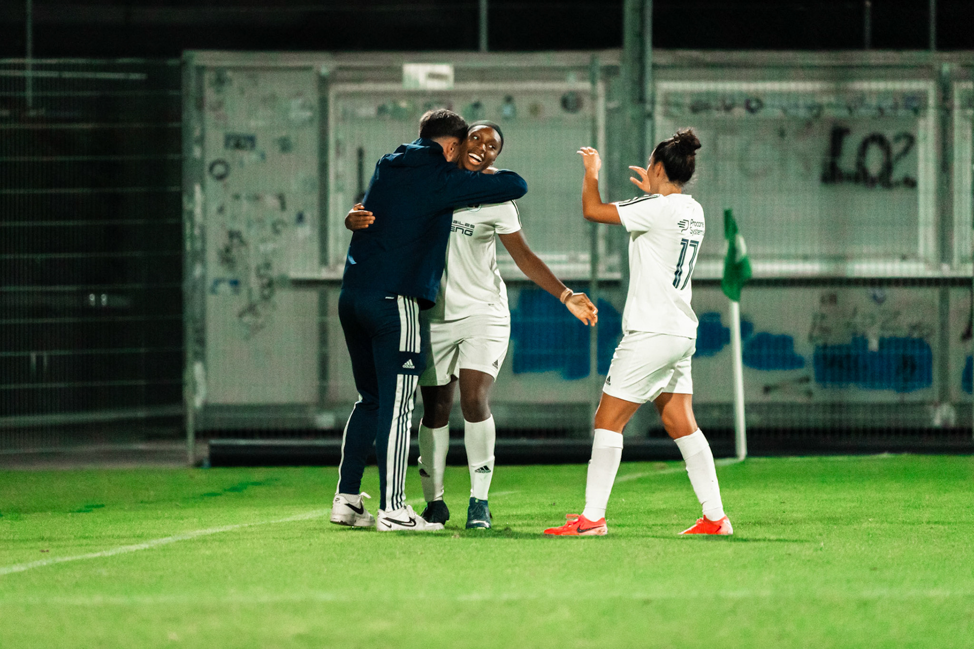 Ligue nationale B Féminine Yverdon Sport FC - Etoile Carouge FC