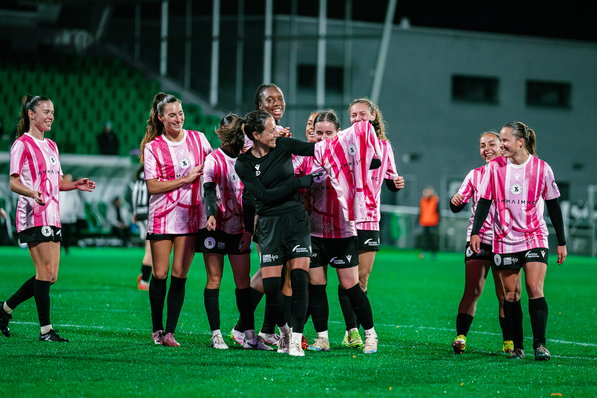 Match de championnat LNB féminine opposant Yverdon Sport FC et le FC Lugano au Stade Municipal, Yverdon-les-Bains. (Christian António / LibsVisuals.com)
