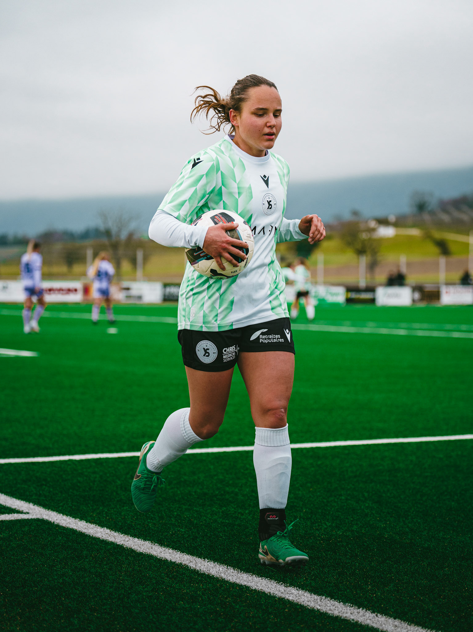 Match amical féminin opposant Yverdon Sport FC et FC Basel 1893 à la Place de sports de Derrière-Ville, Champagne (Christian António / LibsVisuals.com)