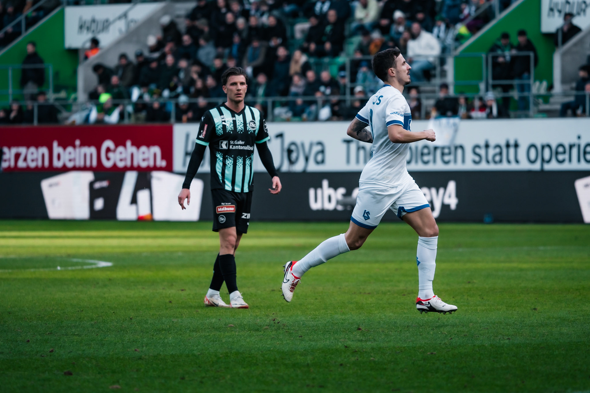 FC Saint-Gall 1879 et Lausanne-Sport FC au Kybunpark. (Christian António/LibsVisuals.com)