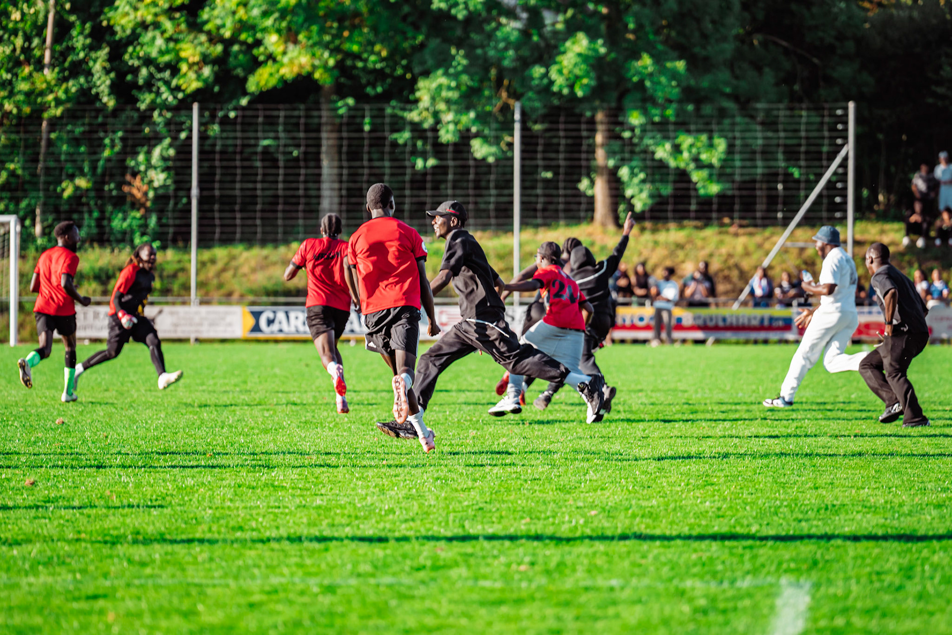 Match amical opposant l’Angola et le Cap-Vert (CanFribourg) au Terrain Communal de Corminboeuf. (Christian António/LibsVisuals.com)