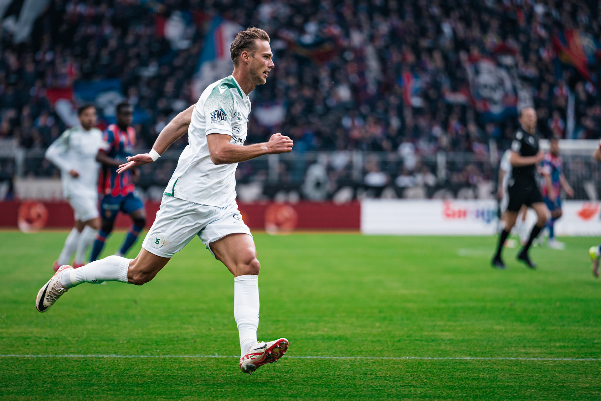 FC Basel 1893 et Yverdon Sport FC au St. Jakob-Park. (Christian António/LibsVisuals.com)