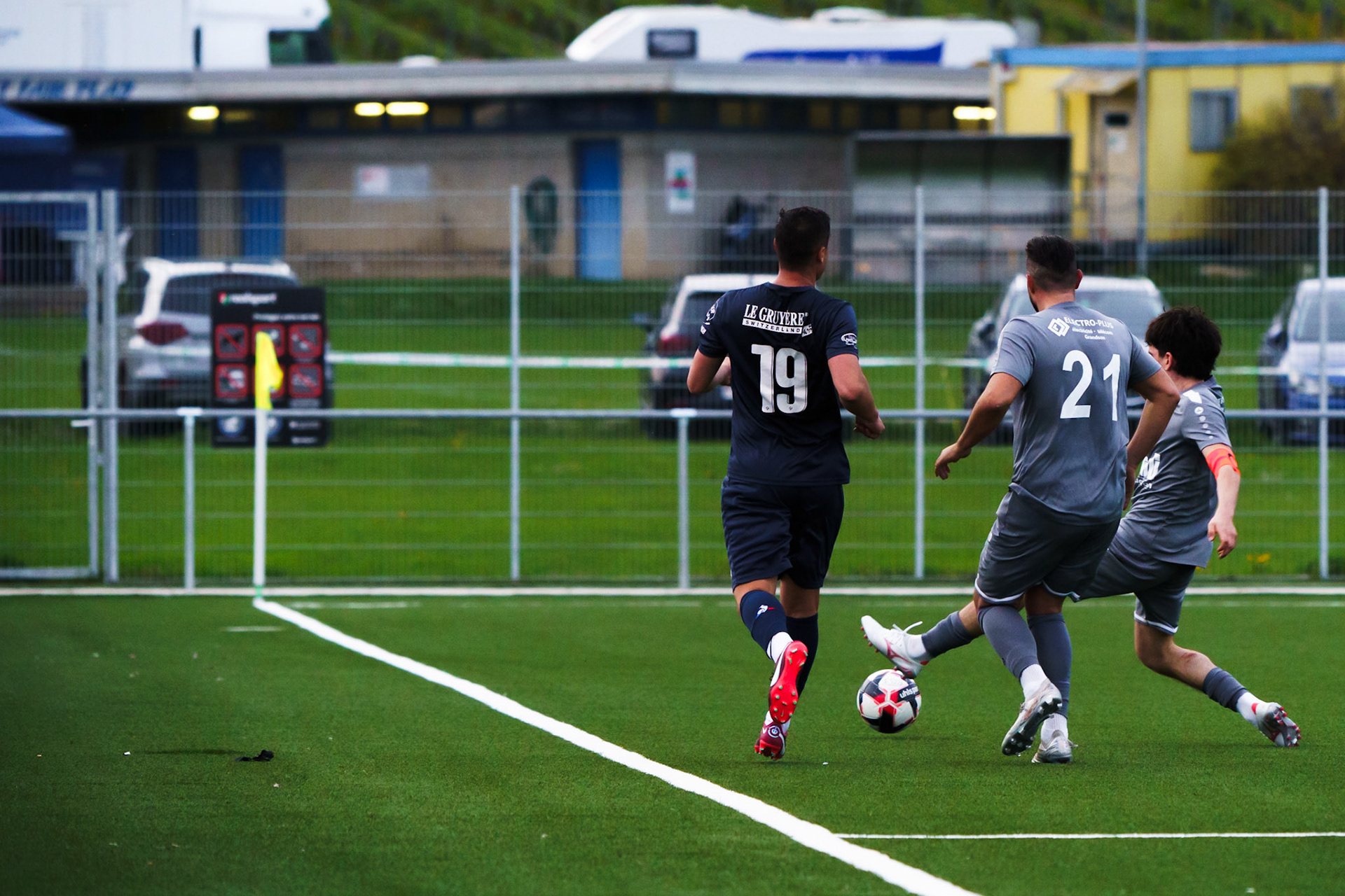 Match 2ème Ligue FC Champagne - FC Grandson-Tuileries au Terrain de Sport de Derrière-Ville à Champagne