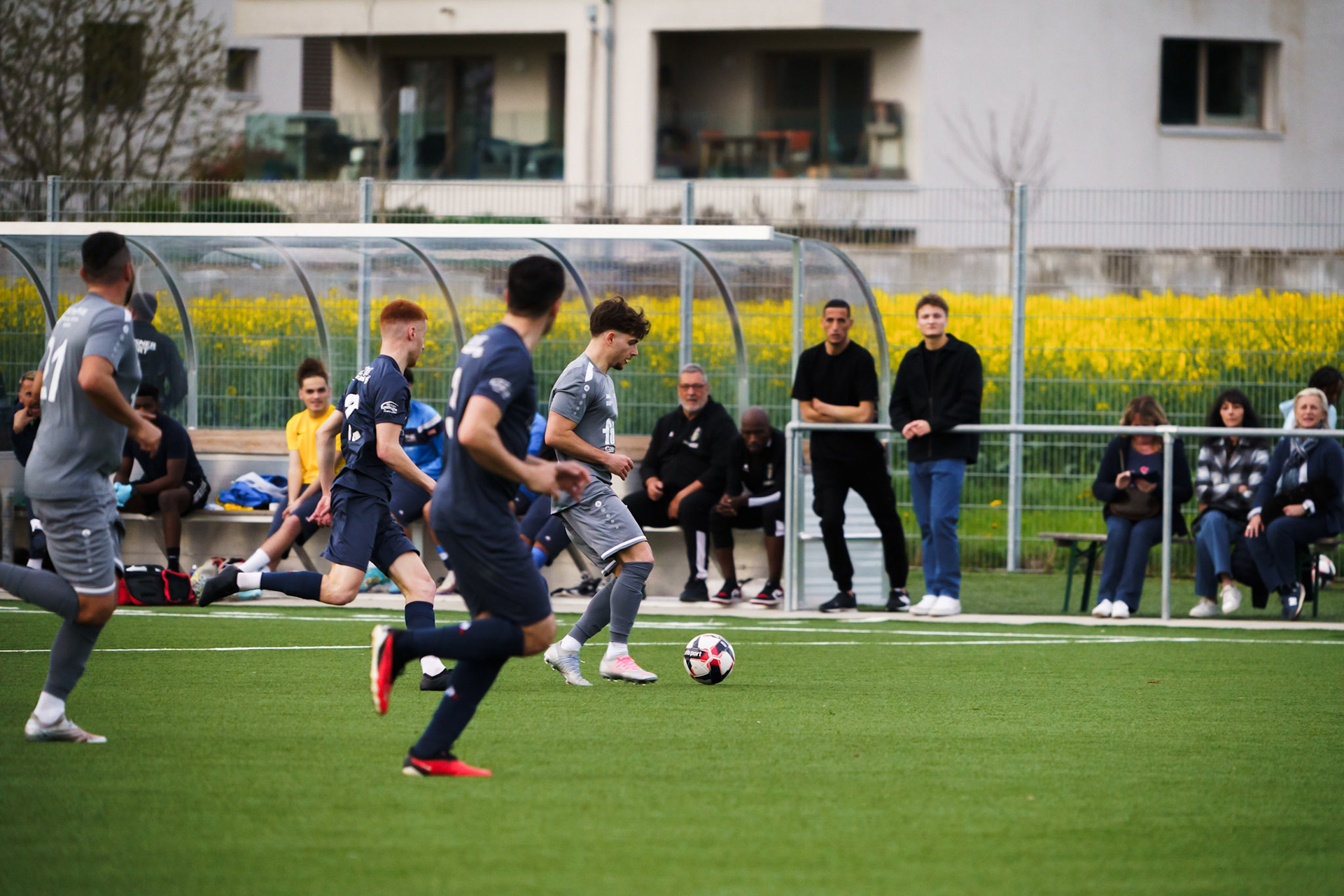 Match 2ème Ligue FC Champagne - FC Grandson-Tuileries au Terrain de Sport de Derrière-Ville à Champagne