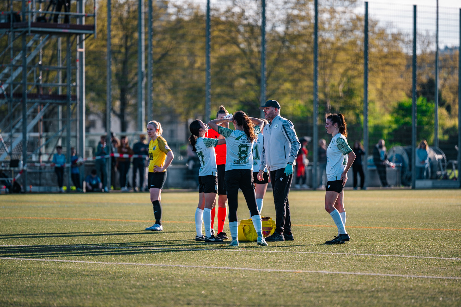 FC Schlieren et Yverdon Sport FC au Zelgli. (Christian António/LibsVisuals.com)