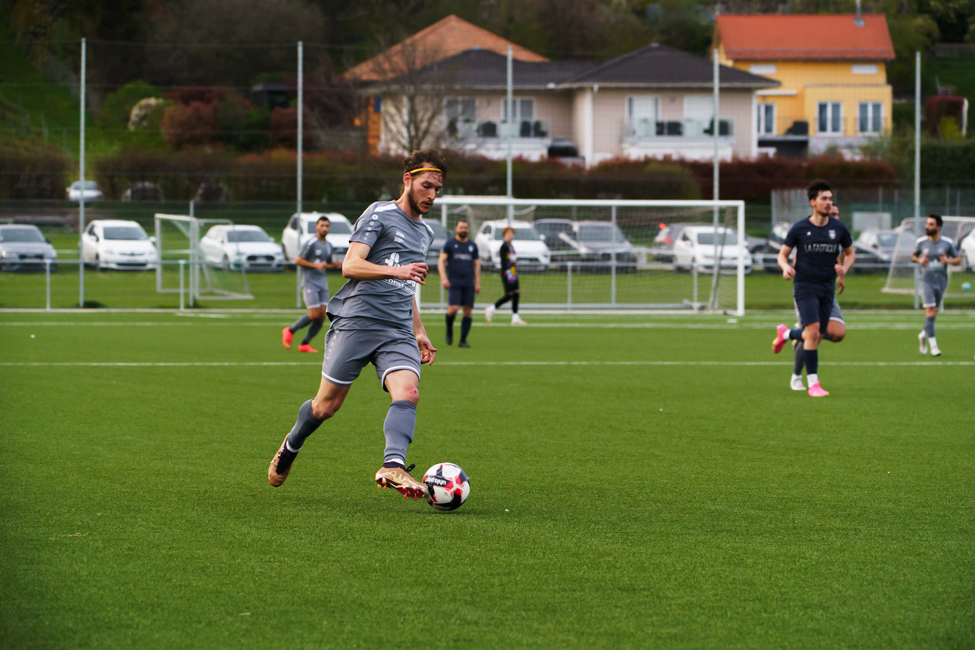 Match 2ème Ligue FC Champagne - FC Grandson-Tuileries au Terrain de Sport de Derrière-Ville à Champagne