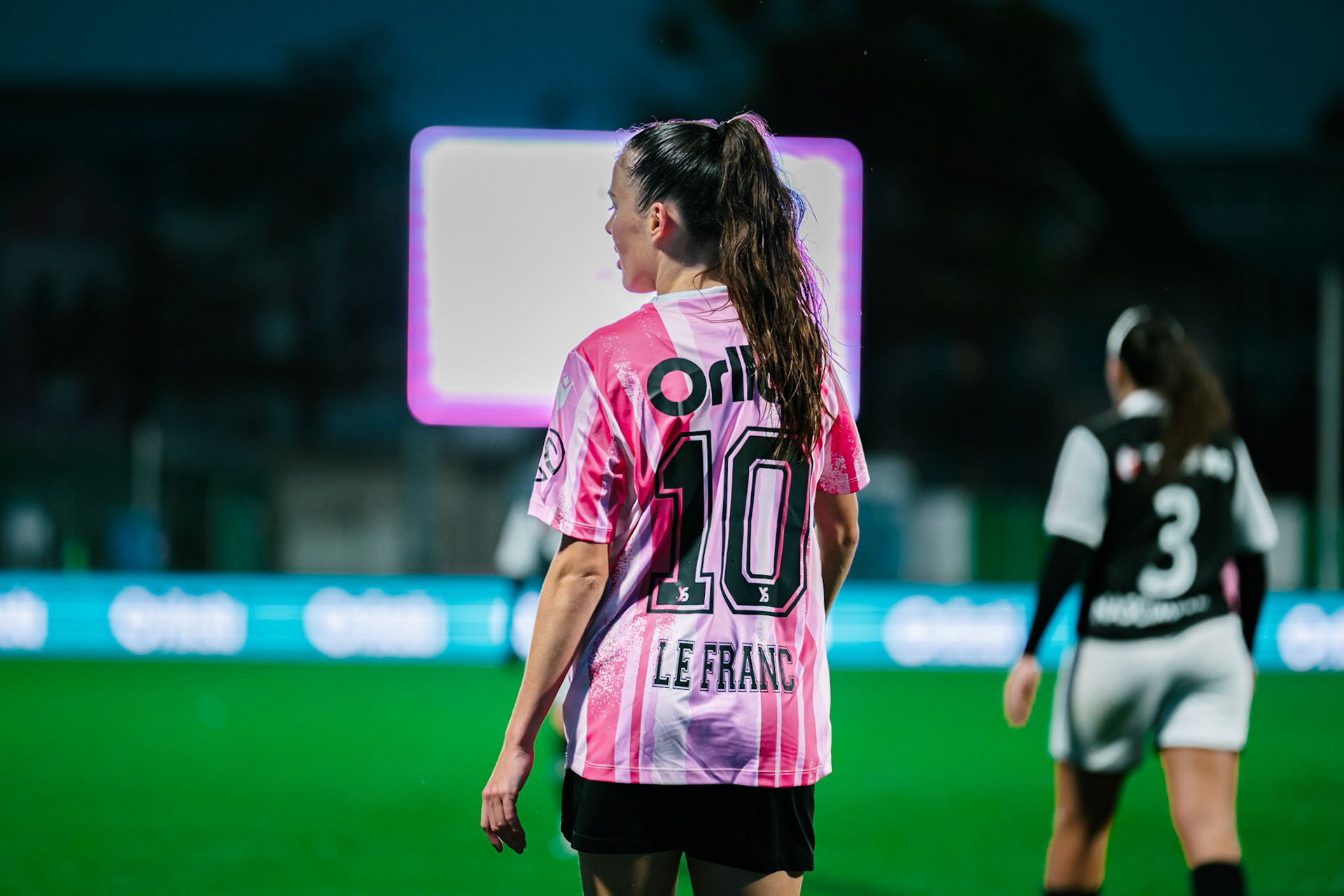 Match de championnat LNB féminine opposant Yverdon Sport FC et le FC Lugano au Stade Municipal, Yverdon-les-Bains. (Christian António / LibsVisuals.com)