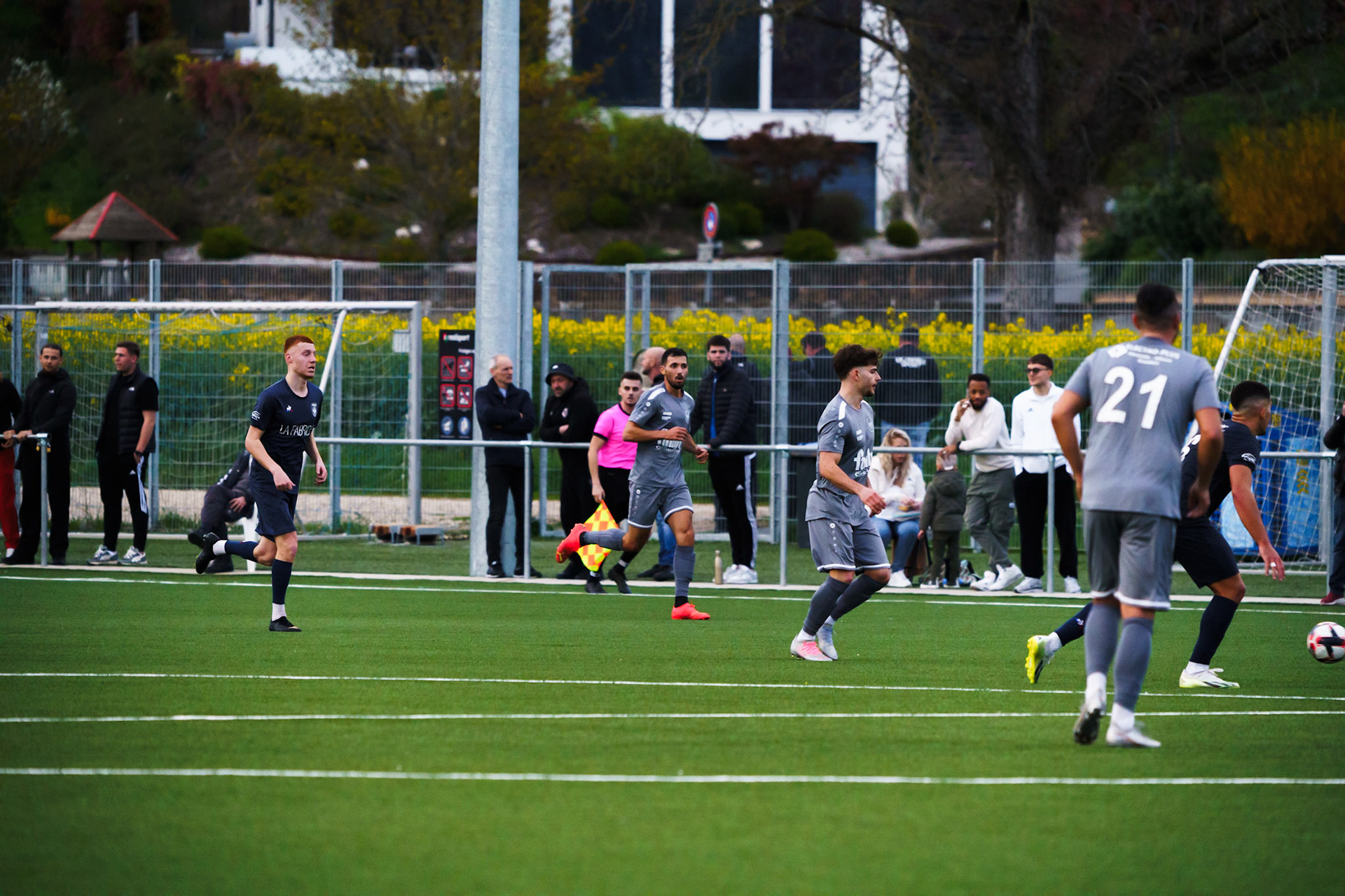 Match 2ème Ligue FC Champagne - FC Grandson-Tuileries au Terrain de Sport de Derrière-Ville à Champagne