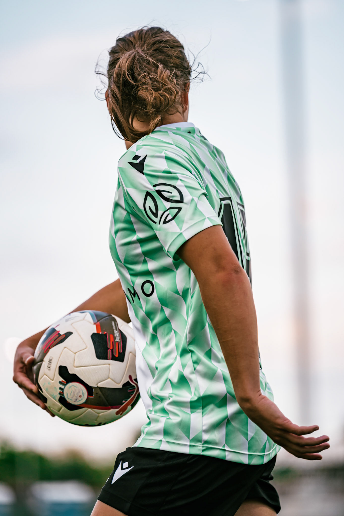 Match championnat LNB féminine opposant Yverdon Sport FC et FC Schlieren au Stade Municipal. (Christian António/LibsVisuals.com)
