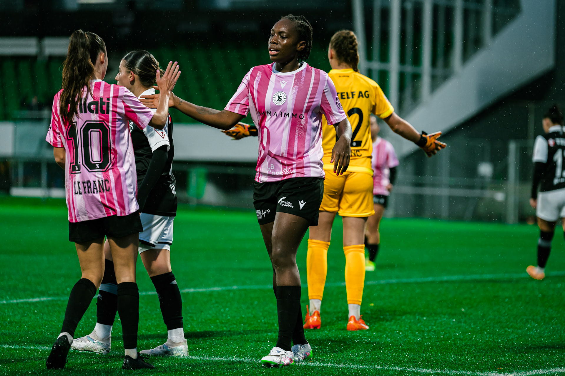 Match de championnat LNB féminine opposant Yverdon Sport FC et le FC Lugano au Stade Municipal, Yverdon-les-Bains. (Christian António / LibsVisuals.com)