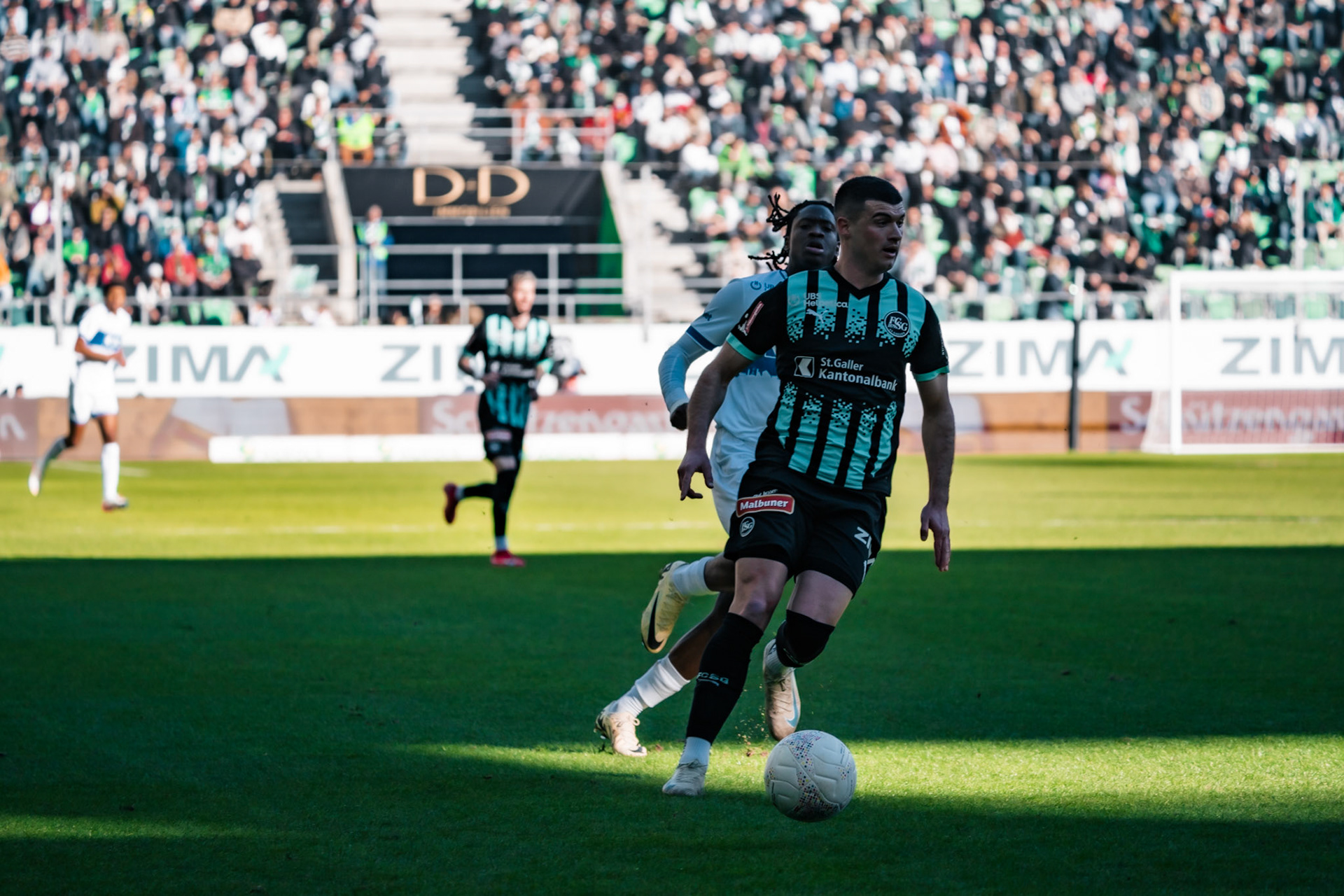 FC Saint-Gall 1879 et Lausanne-Sport FC au Kybunpark. (Christian António/LibsVisuals.com)