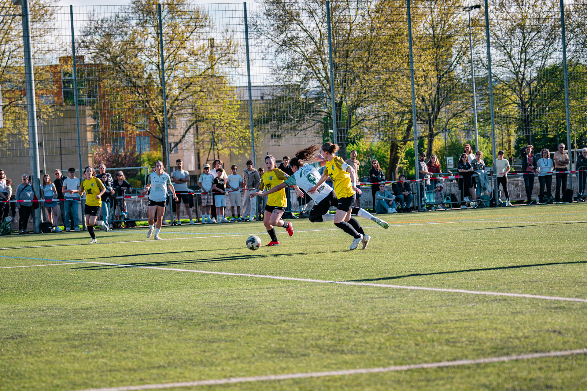 FC Schlieren et Yverdon Sport FC au Zelgli. (Christian António/LibsVisuals.com)