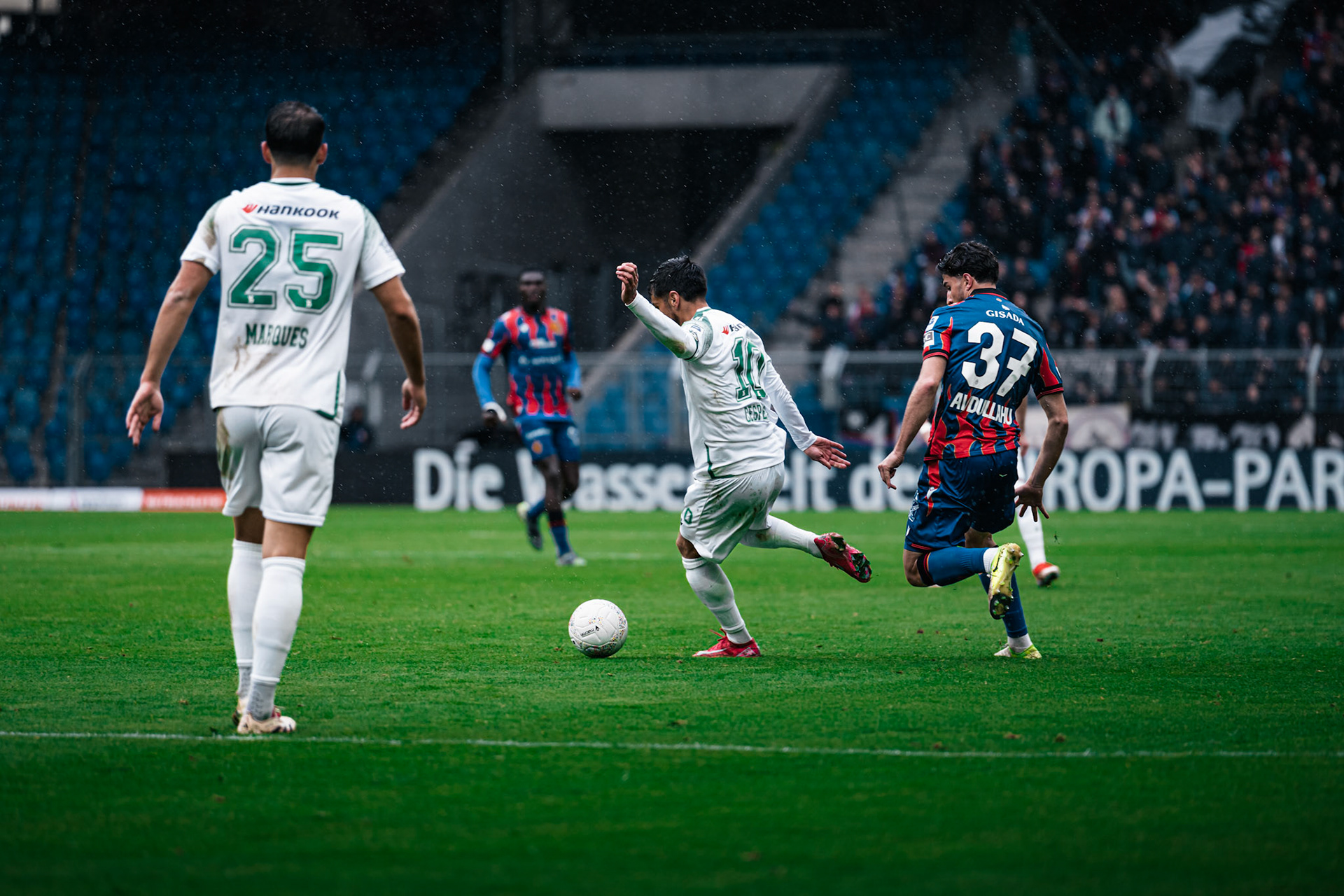 FC Basel 1893 et Yverdon Sport FC au St. Jakob-Park. (Christian António/LibsVisuals.com)