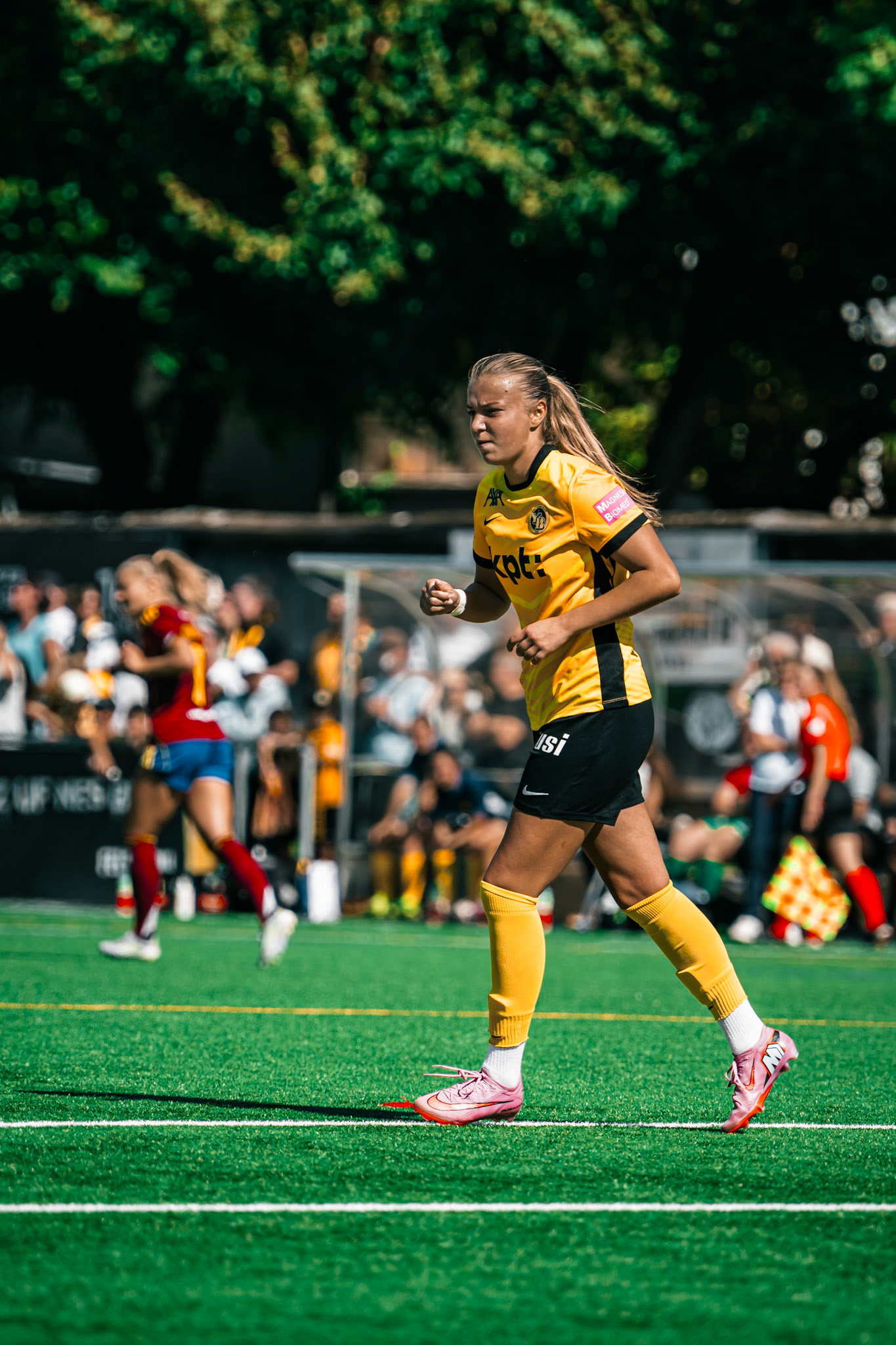 Match de l’AXA Women’s Super League opposant BSC YB Frauen et Servette FC Chênois Féminin au Spitalacker (Kunstrasenfeld), Bern. (Christian António/LibsVisuals.com)