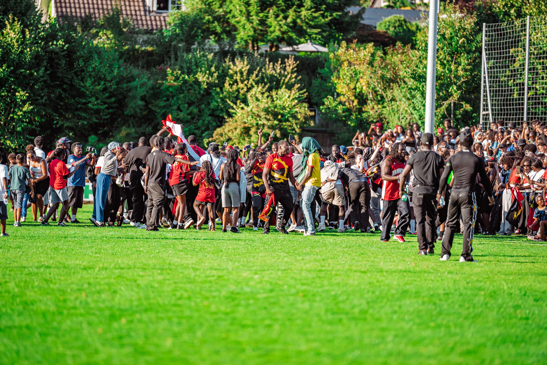 Match amical opposant l’Angola et le Cap-Vert (CanFribourg) au Terrain Communal de Corminboeuf. (Christian António/LibsVisuals.com)