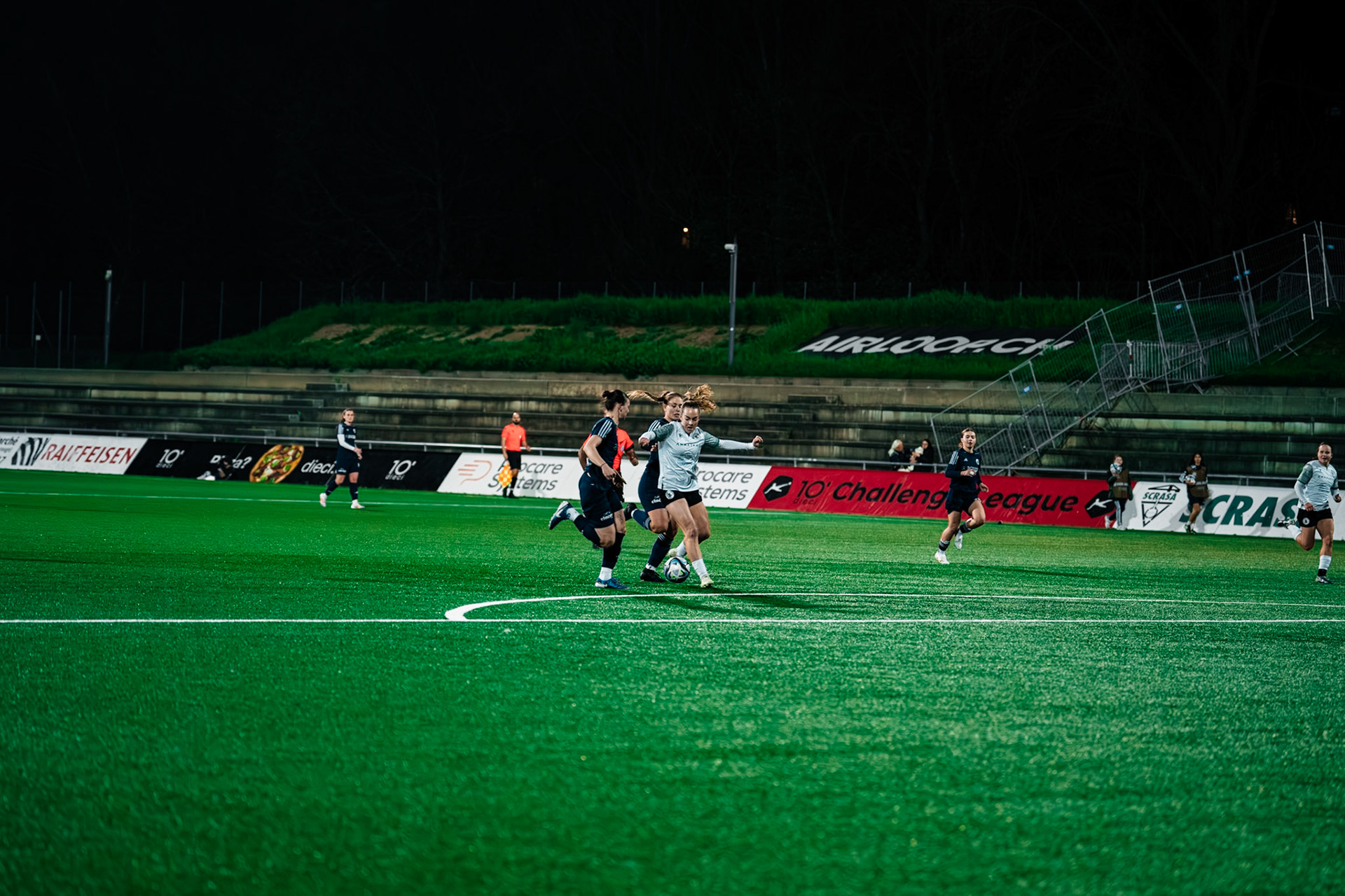 Etoile Carouge FC et Yverdon Sport FC au  Stade de la Fontenette (Christian António/LibsVisuals.com)