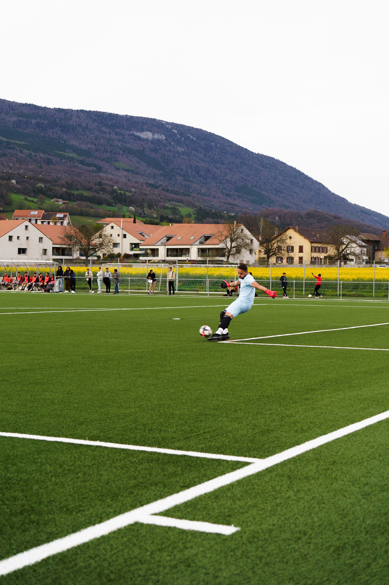 Match 2ème Ligue FC Champagne - FC Grandson-Tuileries au Terrain de Sport de Derrière-Ville à Champagne