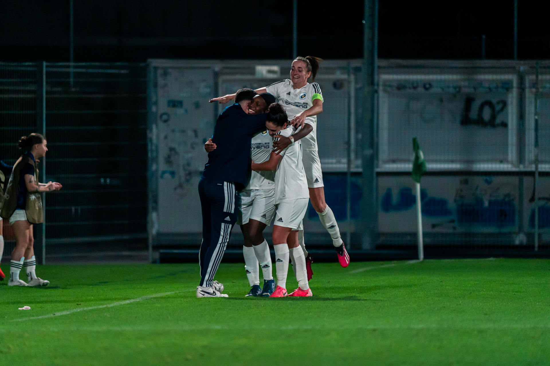 Ligue nationale B Féminine Yverdon Sport FC - Etoile Carouge FC