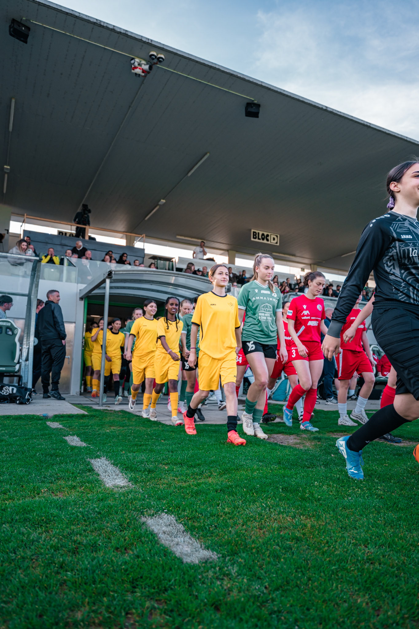 Yverdon Sport FC et Frauenteam Thun Berner-Oberland au Stade Municipal. (Christian António/LibsVisuals.com)
