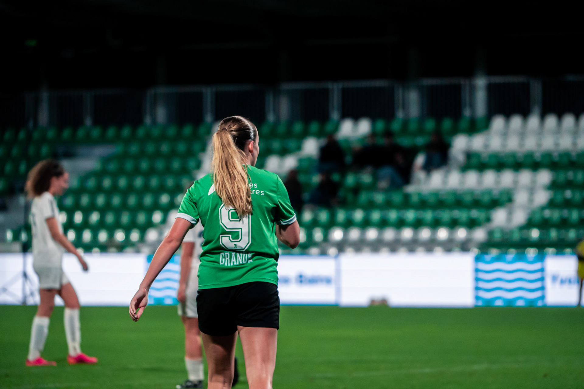 Ligue nationale B Féminine Yverdon Sport FC - Etoile Carouge FC