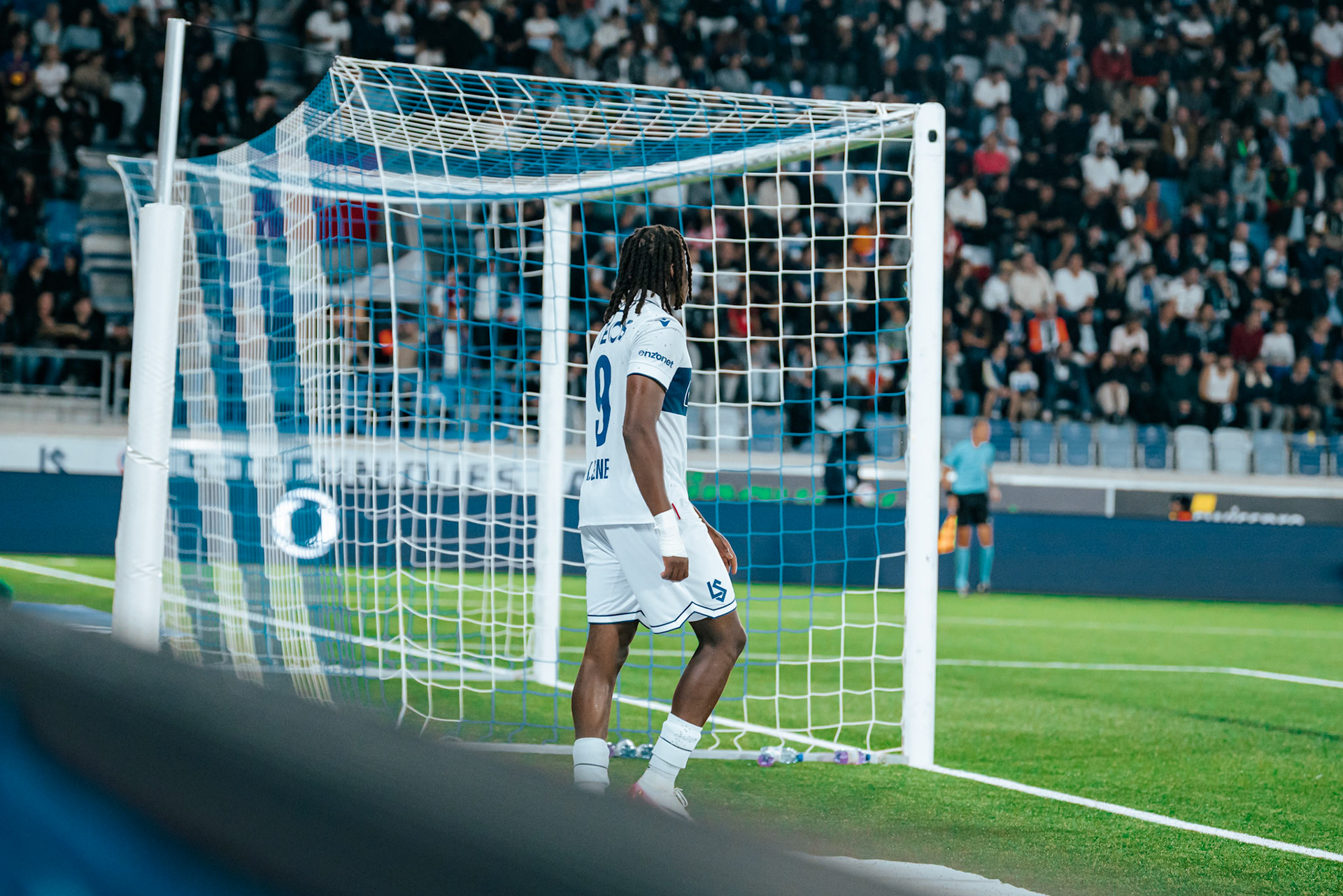 Match aller du tour de barrage de l’UEFA Europa Conference League 2025/26 opposant Lausanne-Sport et le Beşiktaş JK au Stade de la Tuilière. (Christian António/LibsVisuals.com)