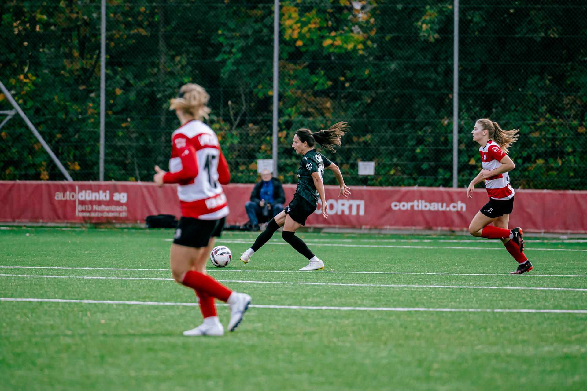 Match de championnat LNB Féminine opposant le FC Winterthur et Yverdon Sport FC au Schützenwiese, Winterthur. (Christian António/LibsVisuals.com)