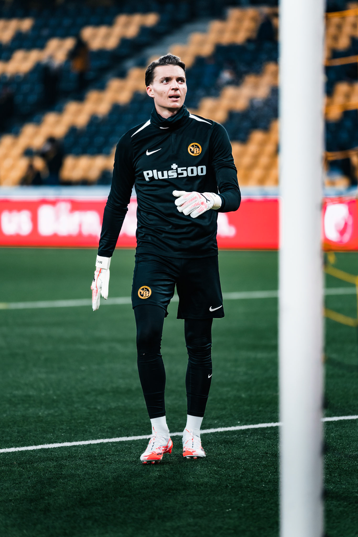 Marvin Keller, Gardien du BSC Young Boys à l’échauffement lors du match entre BSC Young Boys et FC Winterthur au Stadion Wankdorf. (Christian António/LibsVisuals.com)