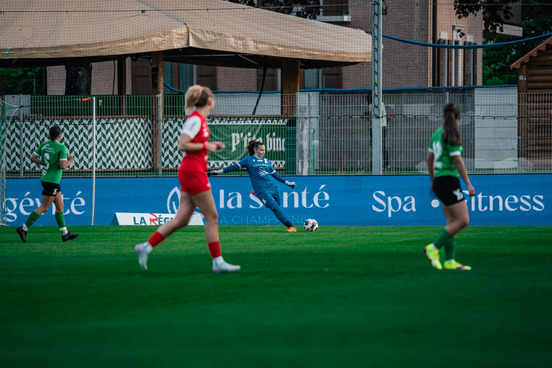 Yverdon Sport FC et FC Rapperswil-Jona au Stade Municipal. (Christian António/LibsVisuals.com)