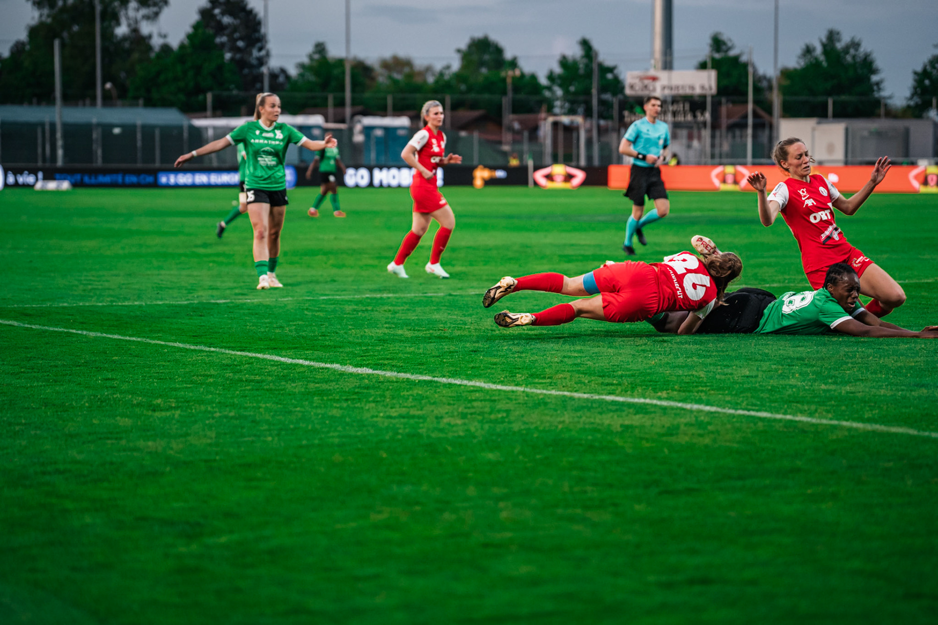 Yverdon Sport FC et FC Rapperswil-Jona au Stade Municipal. (Christian António/LibsVisuals.com)