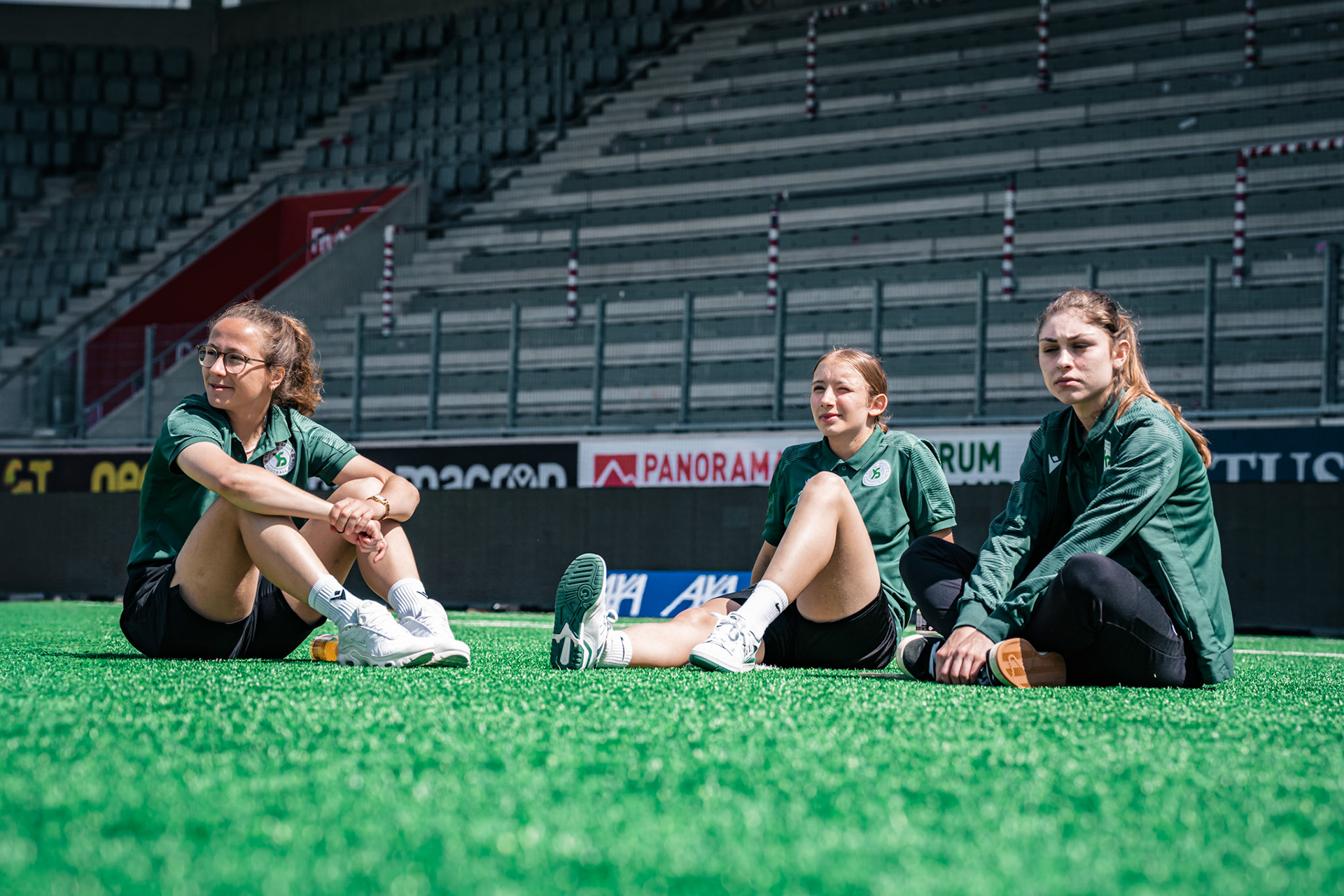 Frauenteam Thun Berner-Oberland et Yverdon Sport FC à la Stockhorn Arena. (Christian António/LibsVisuals.com)