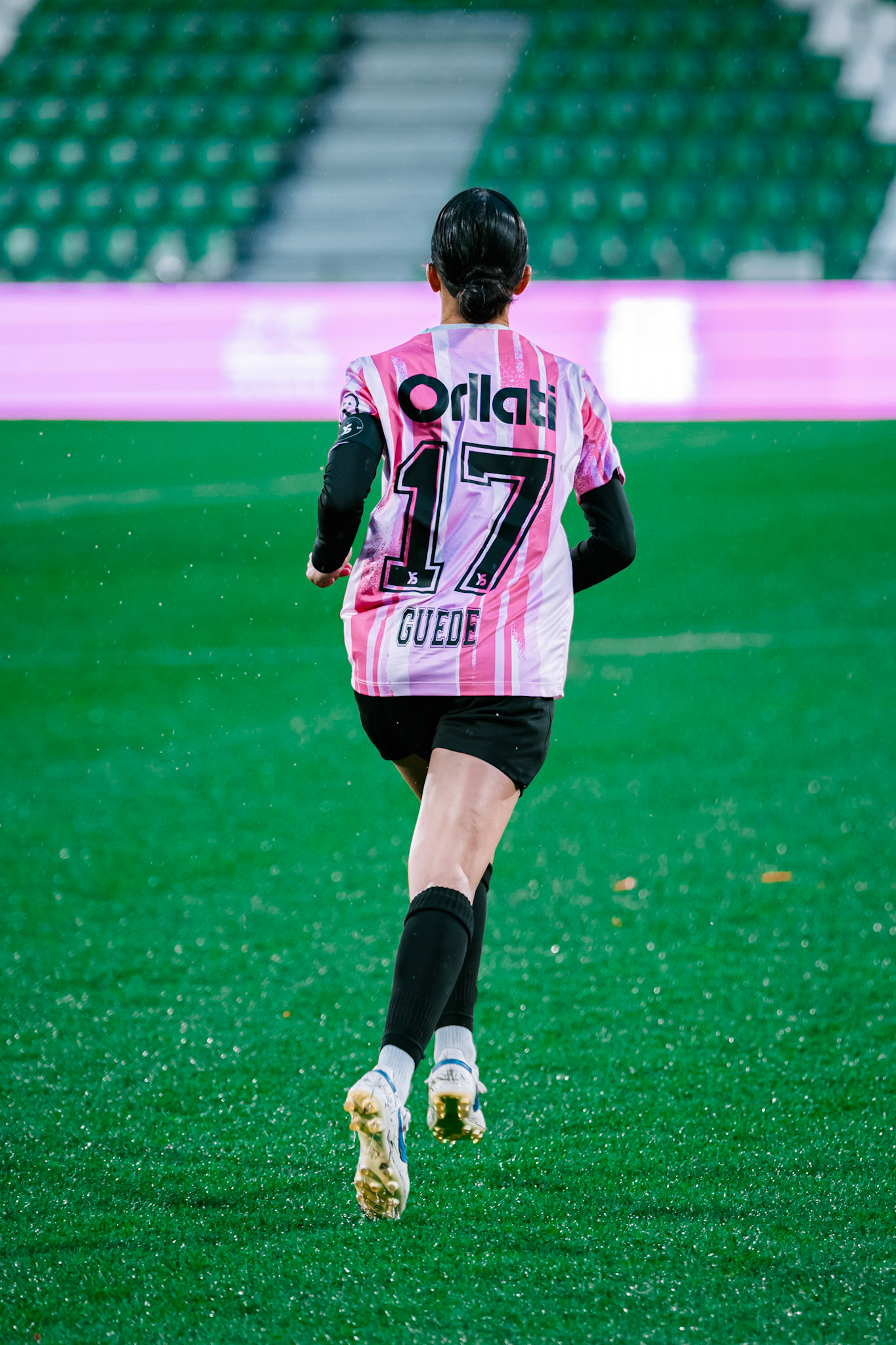 Match de championnat LNB féminine opposant Yverdon Sport FC et le FC Lugano au Stade Municipal, Yverdon-les-Bains. (Christian António / LibsVisuals.com)