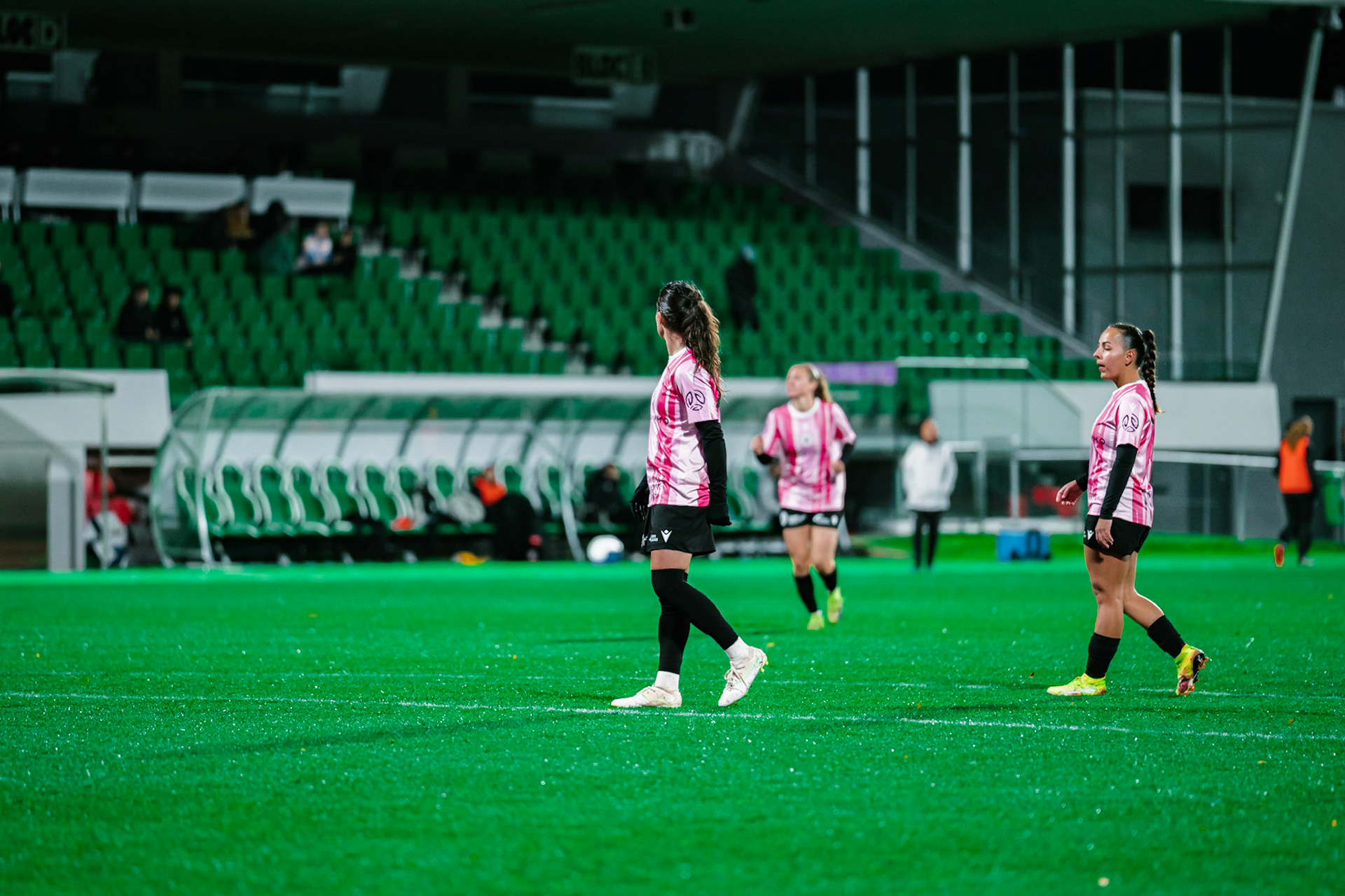 Match de championnat LNB féminine opposant Yverdon Sport FC et le FC Lugano au Stade Municipal, Yverdon-les-Bains. (Christian António / LibsVisuals.com)