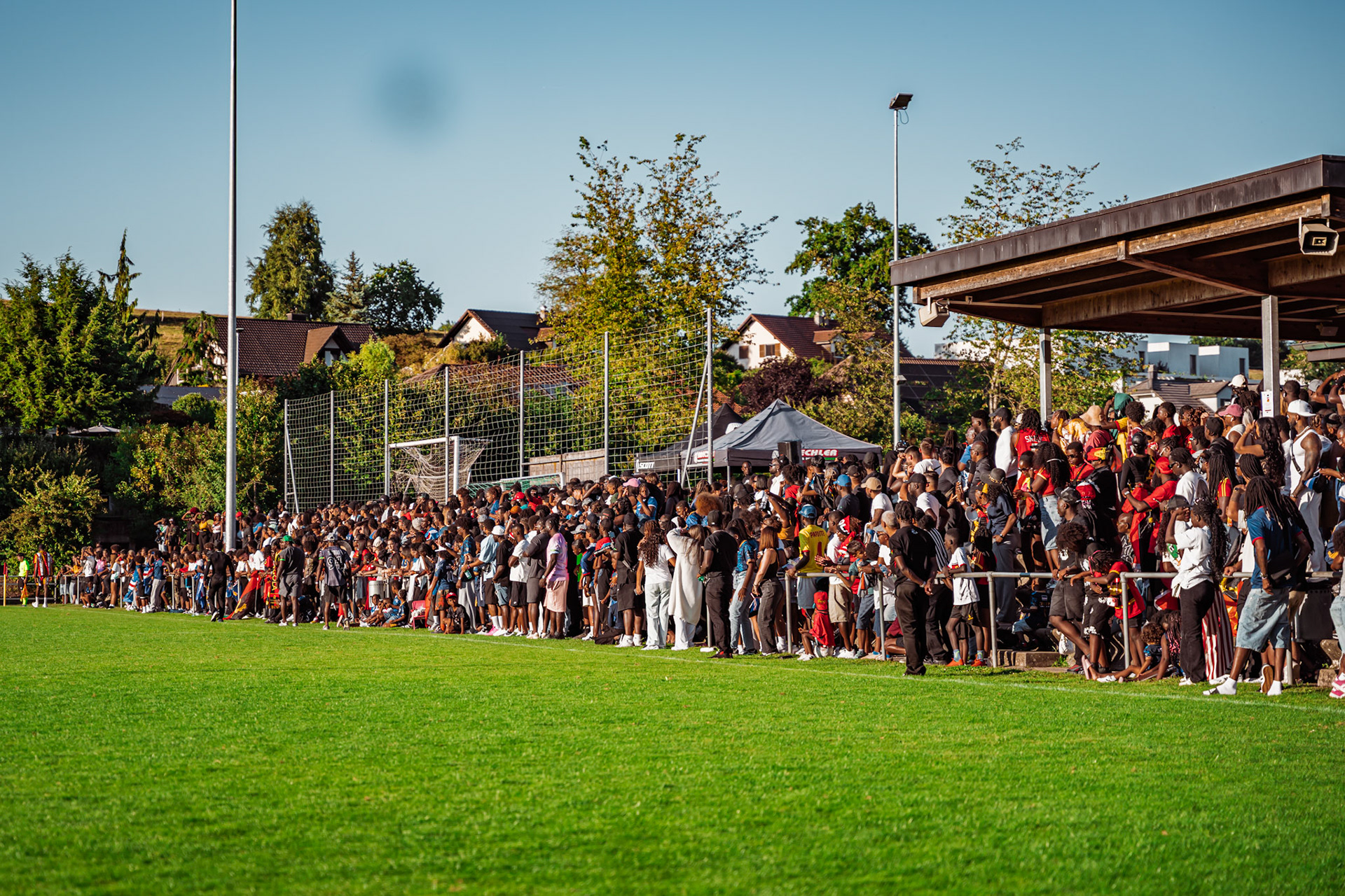 Match amical opposant l’Angola et le Cap-Vert (CanFribourg) au Terrain Communal de Corminboeuf. (Christian António/LibsVisuals.com)