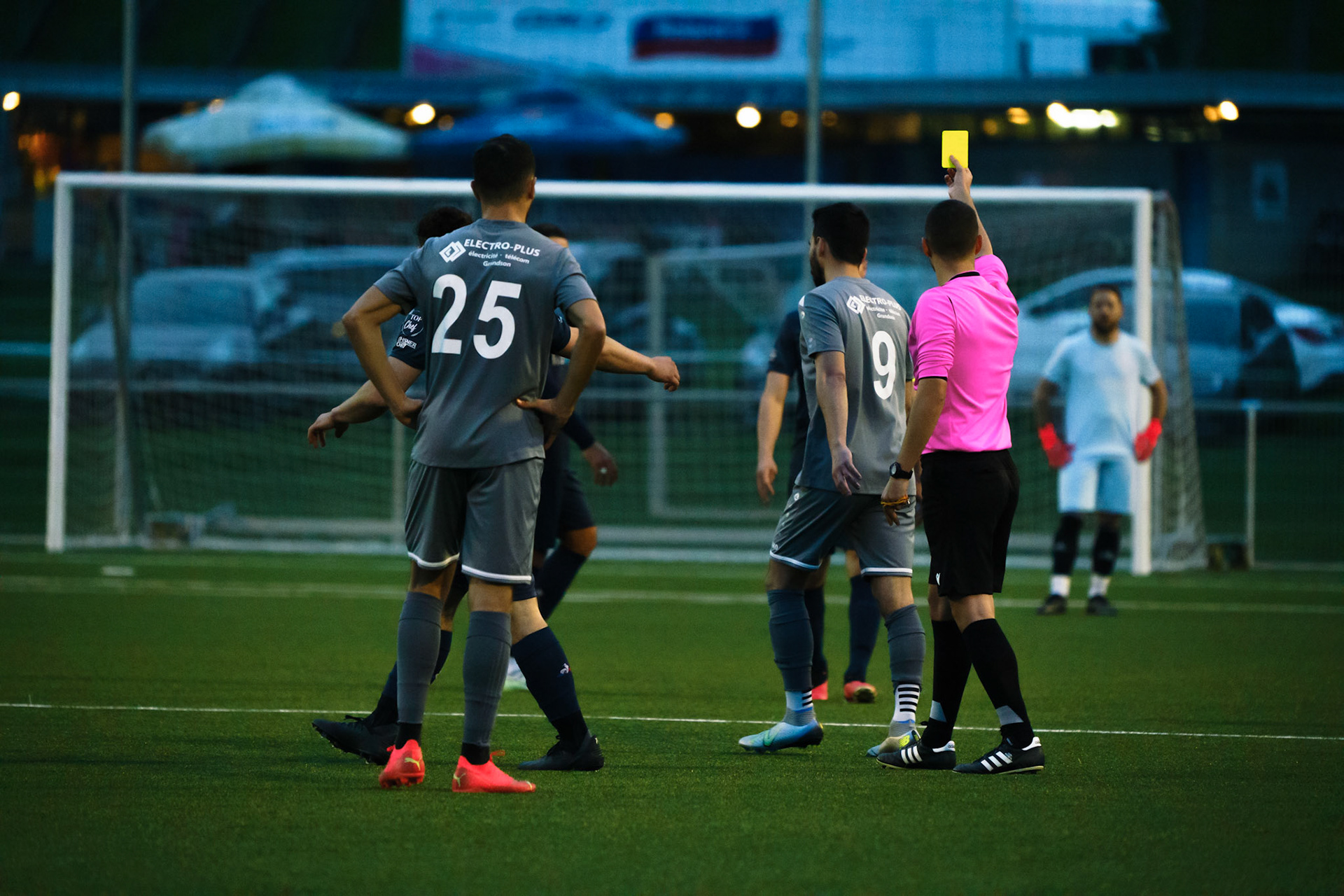 Match 2ème Ligue FC Champagne - FC Grandson-Tuileries au Terrain de Sport de Derrière-Ville à Champagne