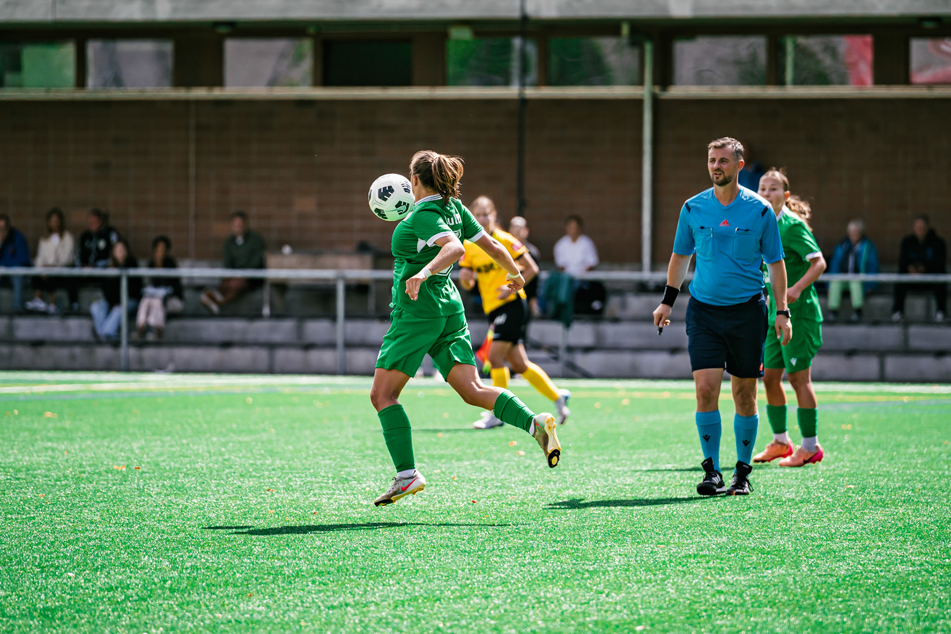 Match championnat opposant BSC YB Frauen U-20 - Yverdon Sport U-20 au Sportplatz Wyler. (Christian António/LibsVisuals.com)