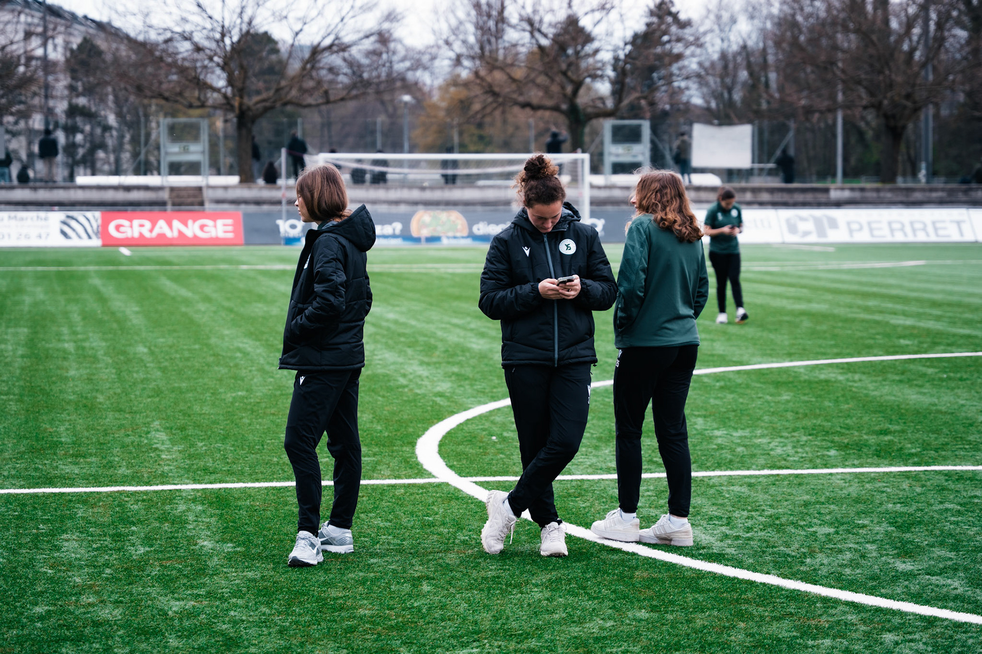 Etoile Carouge FC et Yverdon Sport FC au  Stade de la Fontenette (Christian António/LibsVisuals.com)
