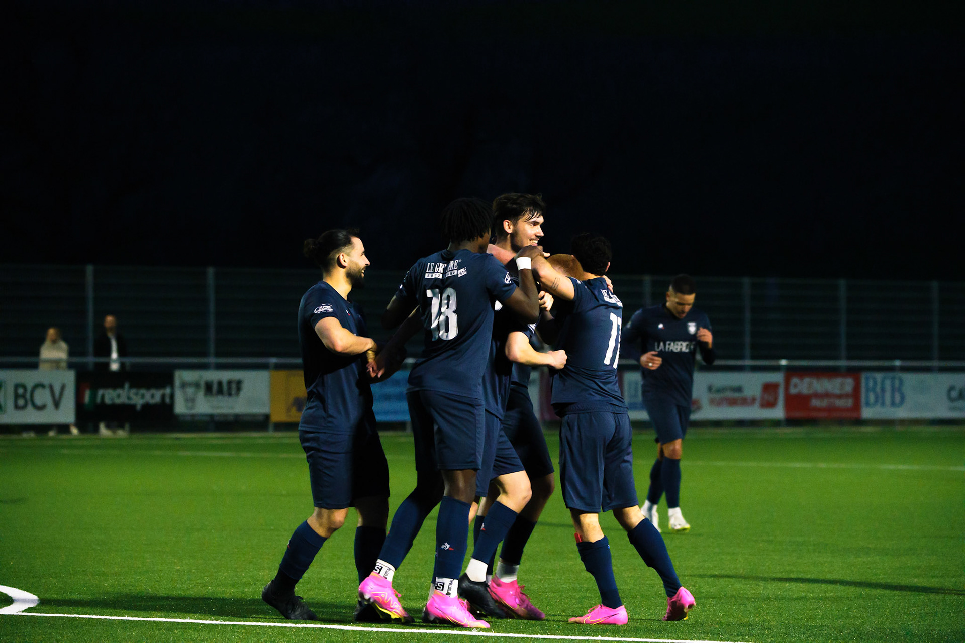 Match 2ème Ligue FC Champagne - FC Grandson-Tuileries au Terrain de Sport de Derrière-Ville à Champagne
