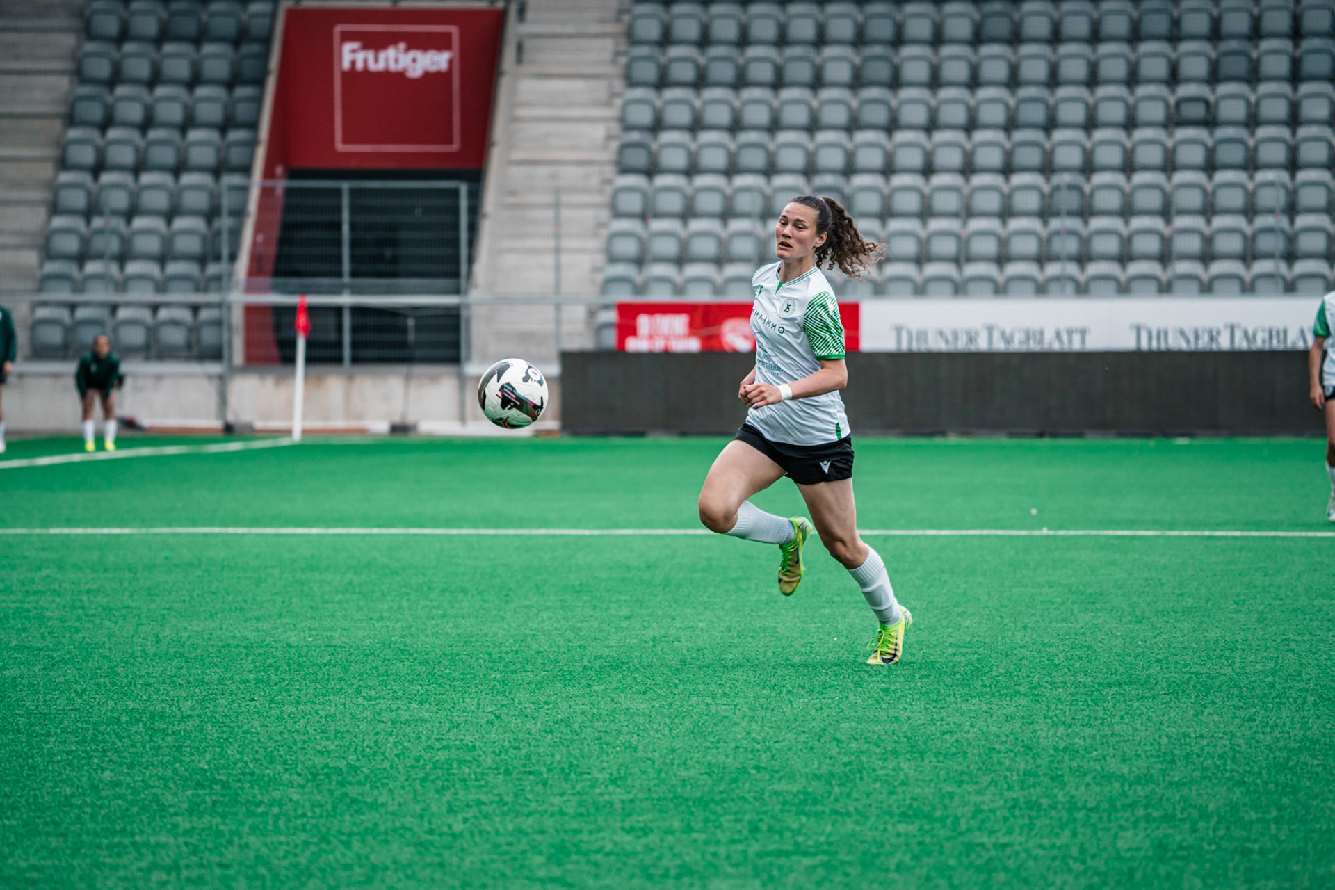 Frauenteam Thun Berner-Oberland et Yverdon Sport FC à la Stockhorn Arena. (Christian António/LibsVisuals.com)